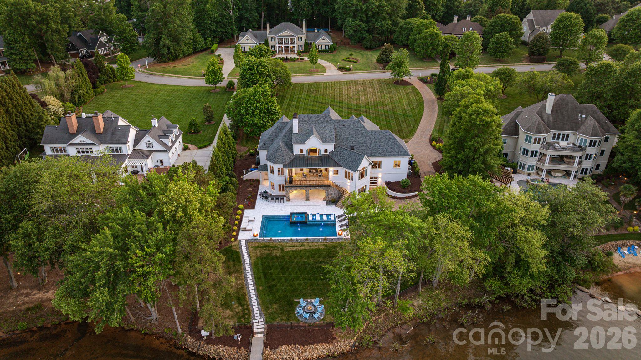 114 Cape Cod Way Property Photo 17