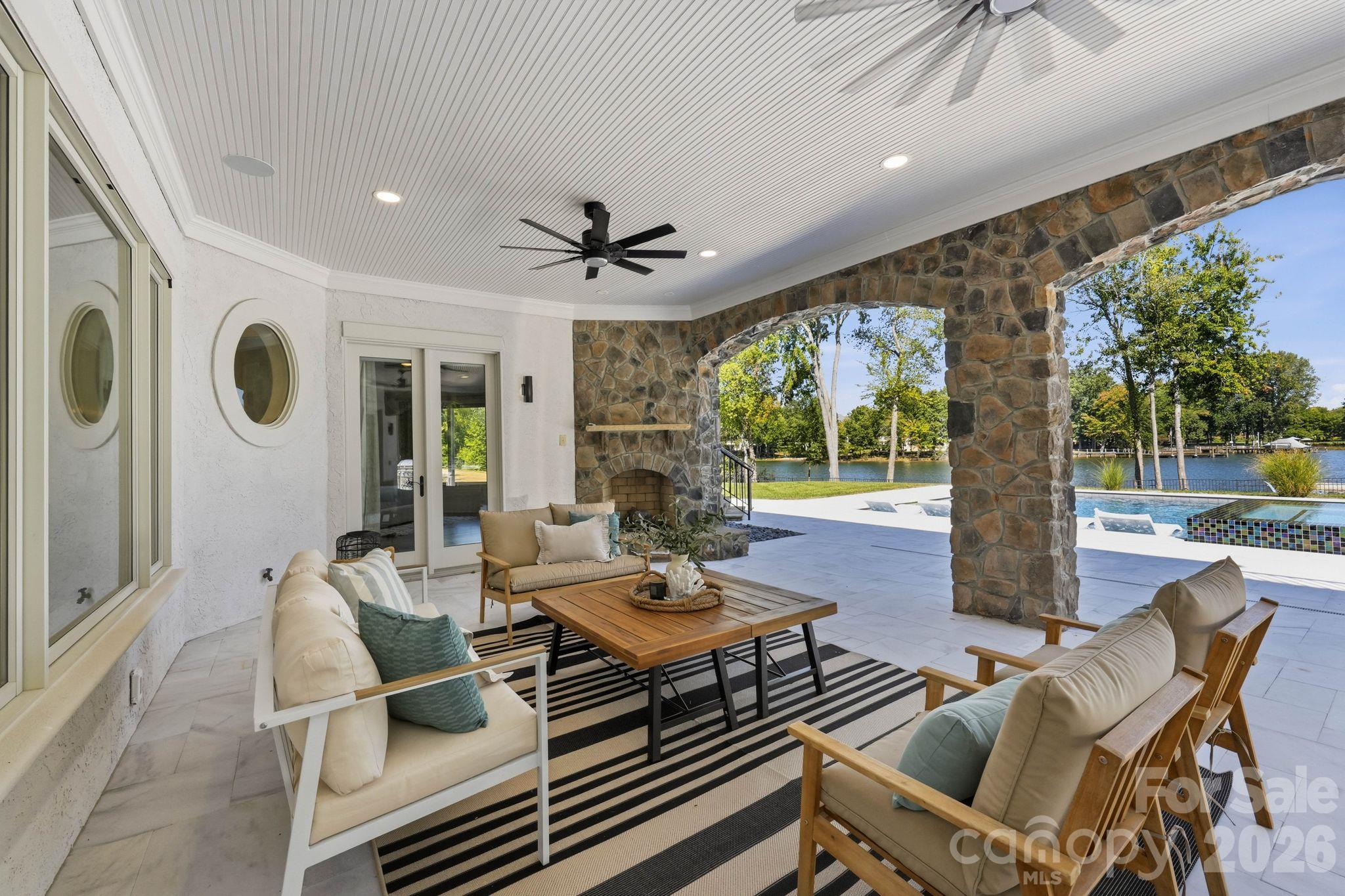 114 Cape Cod Way Property Photo 36