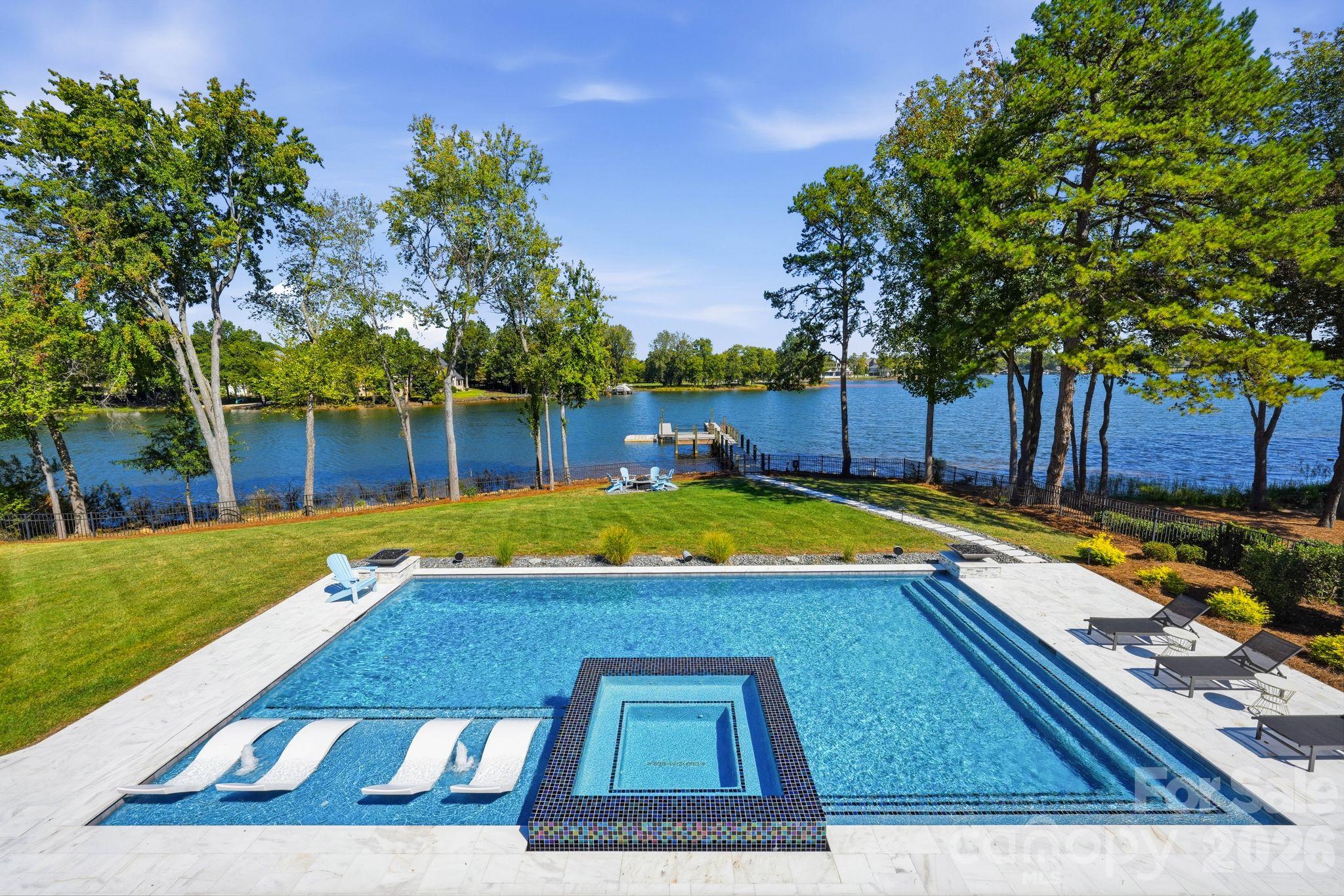114 Cape Cod Way Property Photo 39