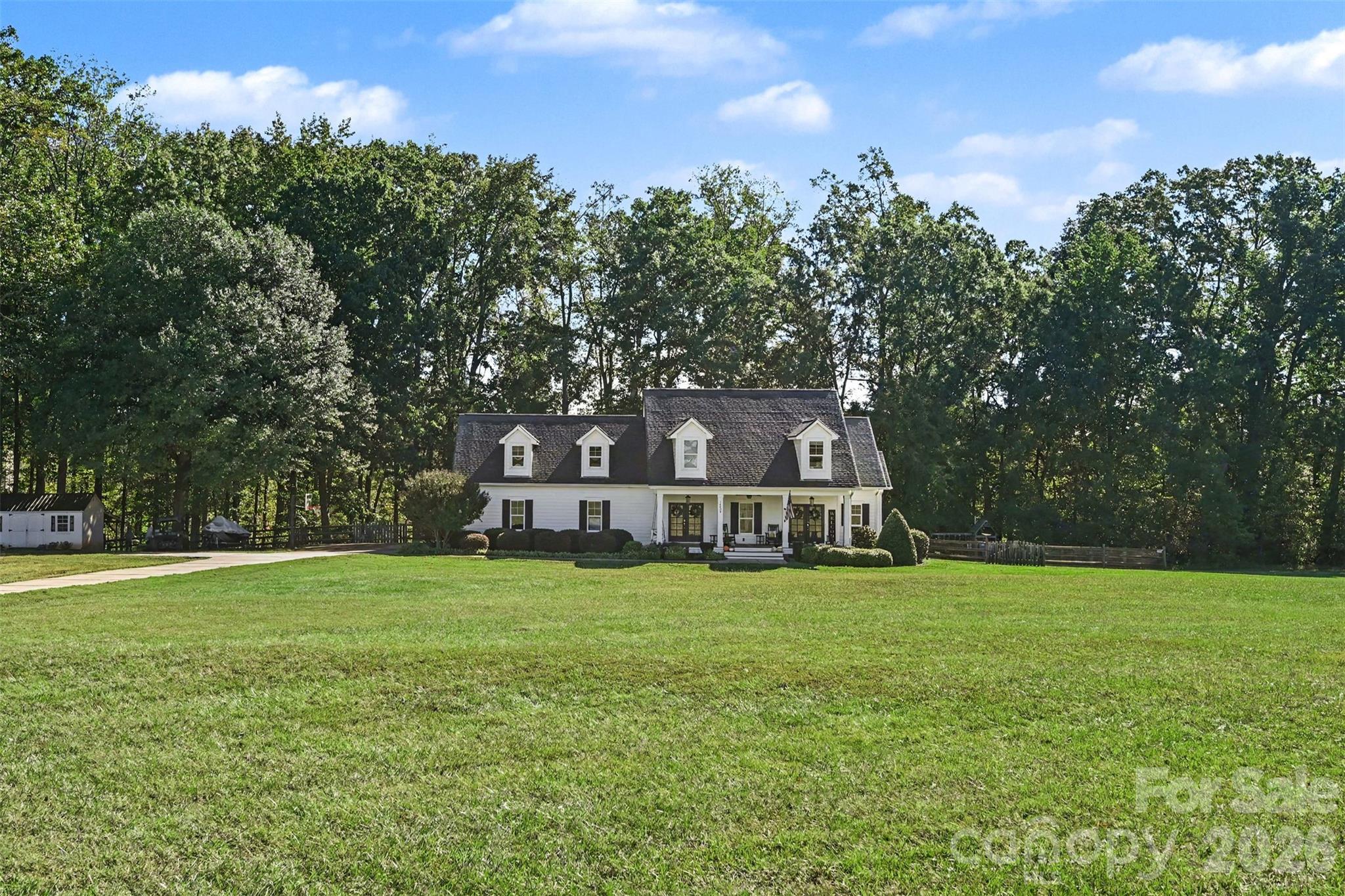 14438 Beatties Ford Road Property Photo