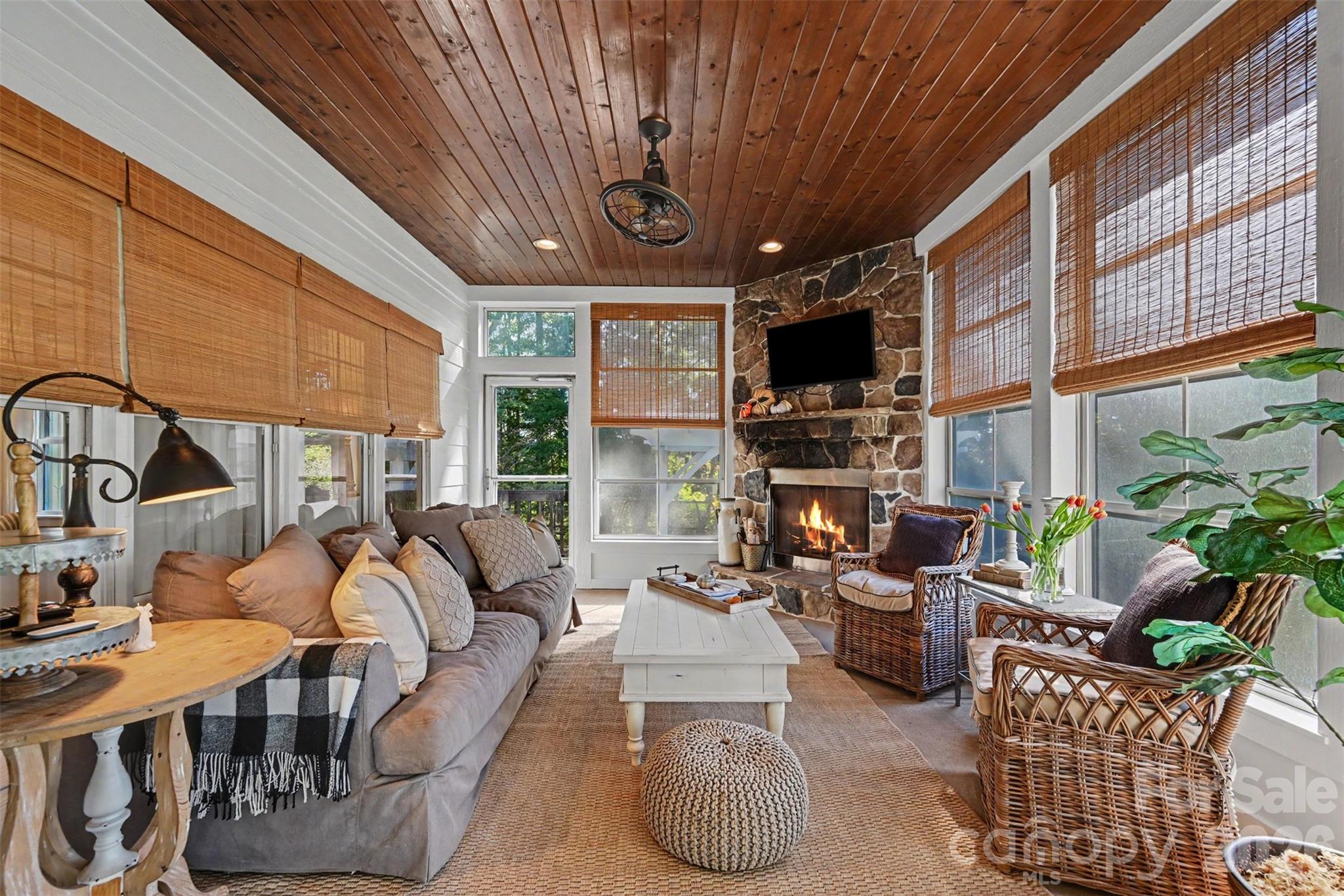 14438 Beatties Ford Road Property Photo 6
