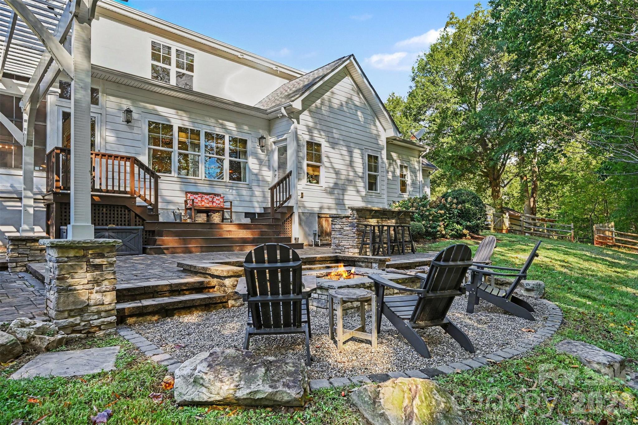14438 Beatties Ford Road Property Photo 27
