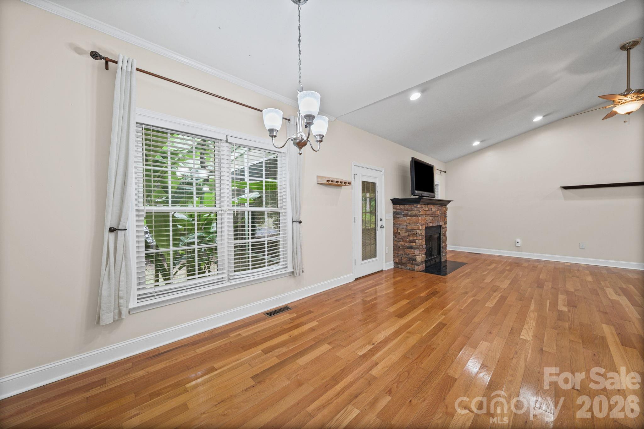 1403 Springhaven Circle Property Photo 10