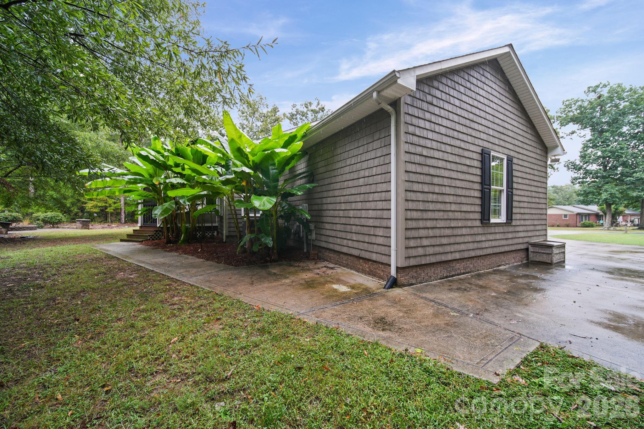 1403 Springhaven Circle Property Photo 22