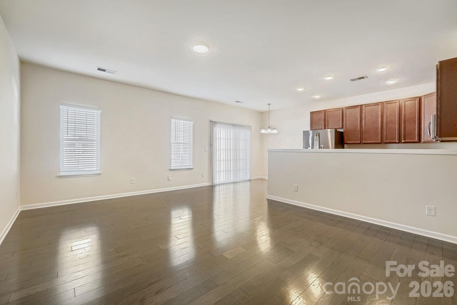 5008 Spring Arbor Lane Property Photo 2