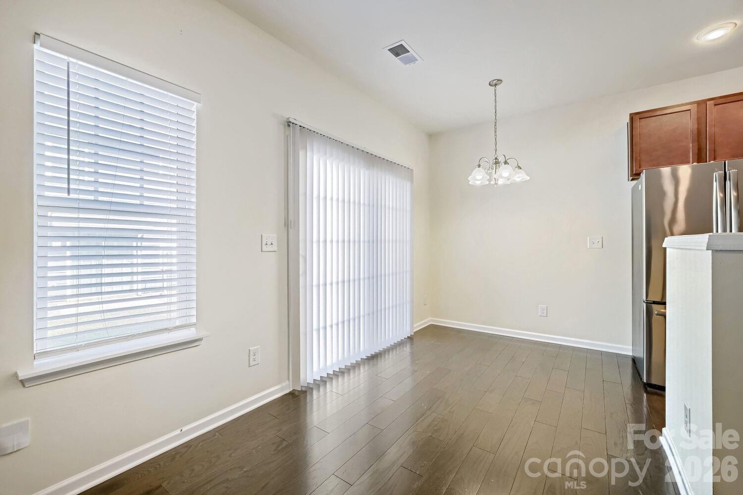 5008 Spring Arbor Lane Property Photo 3