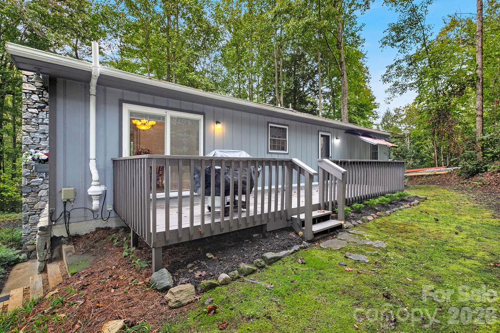 239 Three Mile Knob Road Property Photo 3