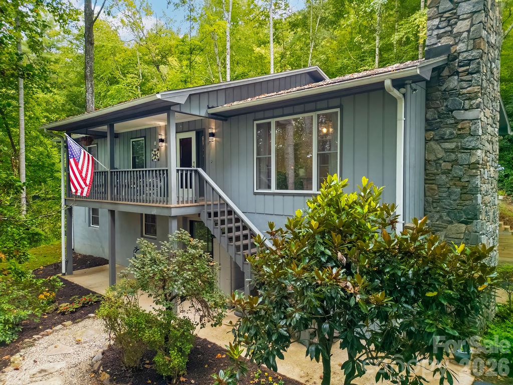 239 Three Mile Knob Road Property Photo 5