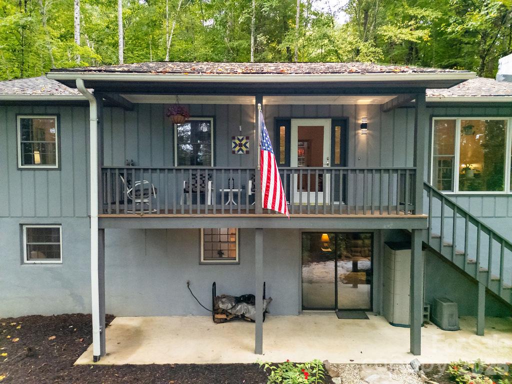 239 Three Mile Knob Road Property Photo 6