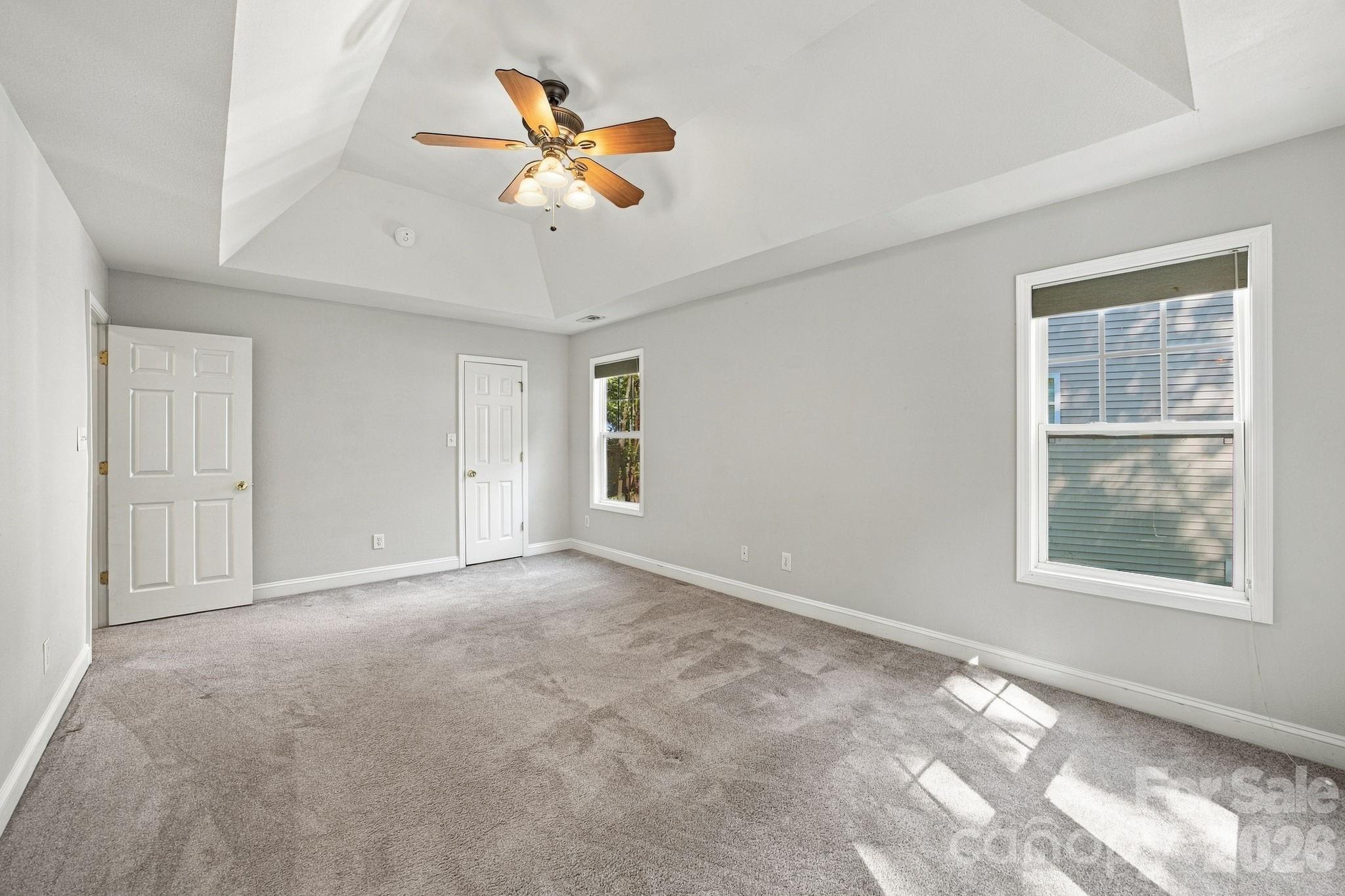 1513 Bucklebury Court Property Photo 4