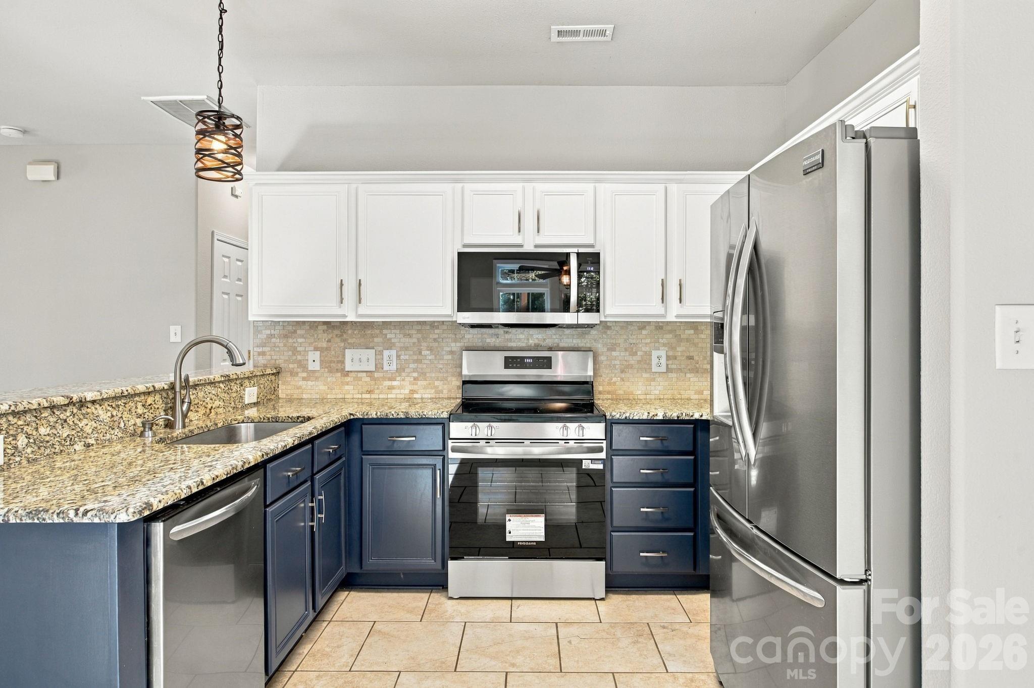 1513 Bucklebury Court Property Photo 6