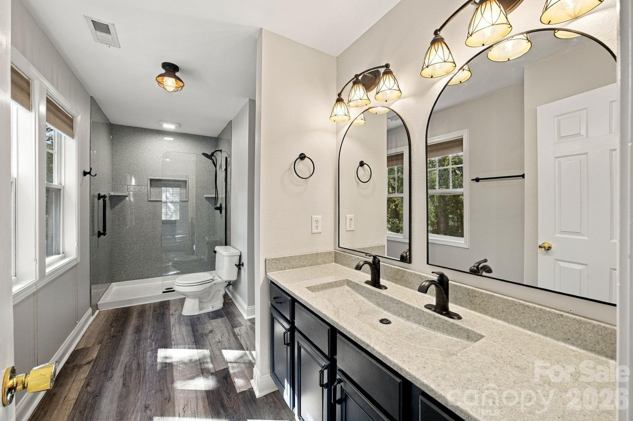1513 Bucklebury Court Property Photo 8