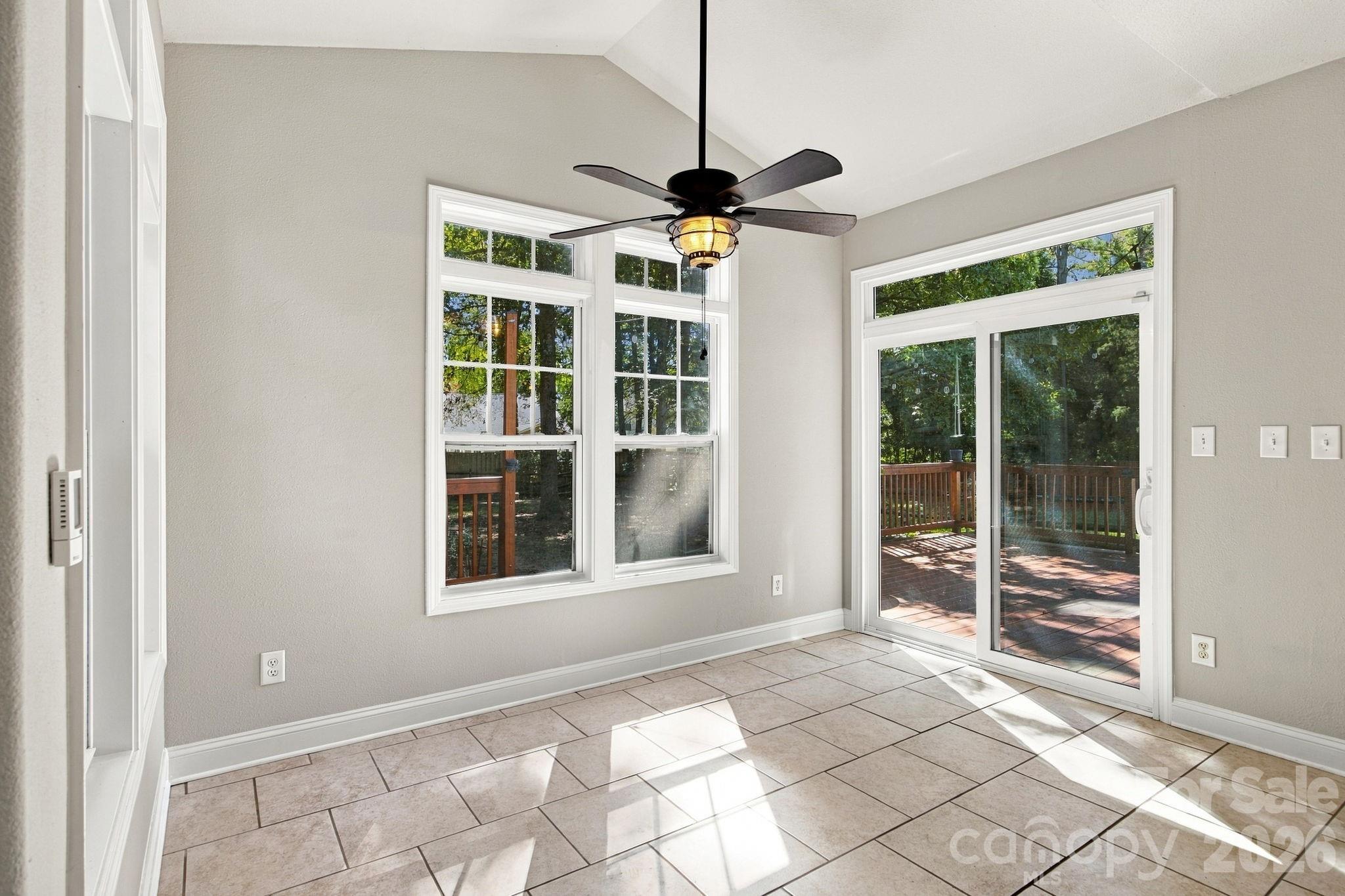 1513 Bucklebury Court Property Photo 12