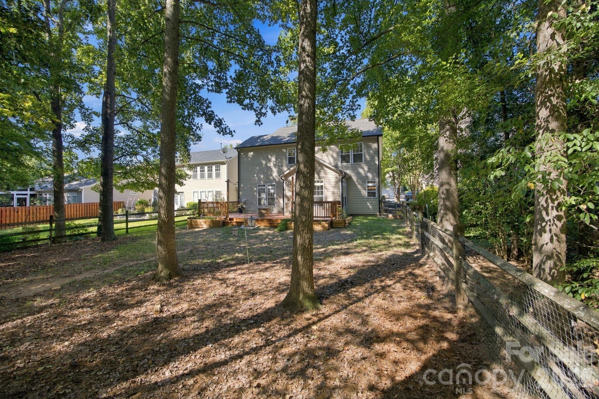 1513 Bucklebury Court Property Photo 12
