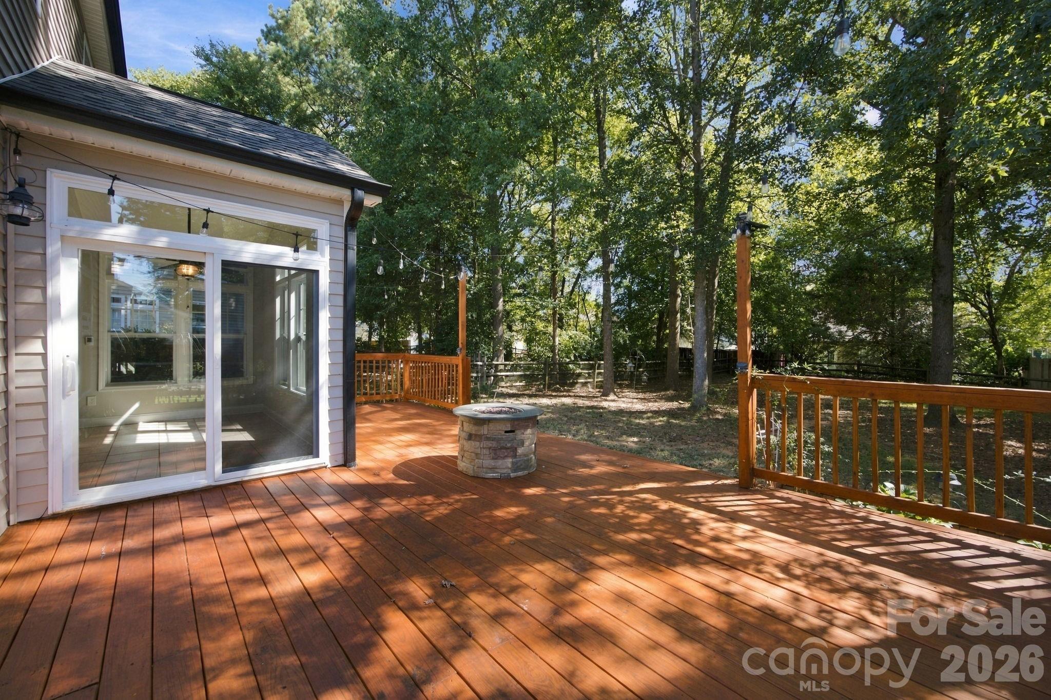 1513 Bucklebury Court Property Photo 13