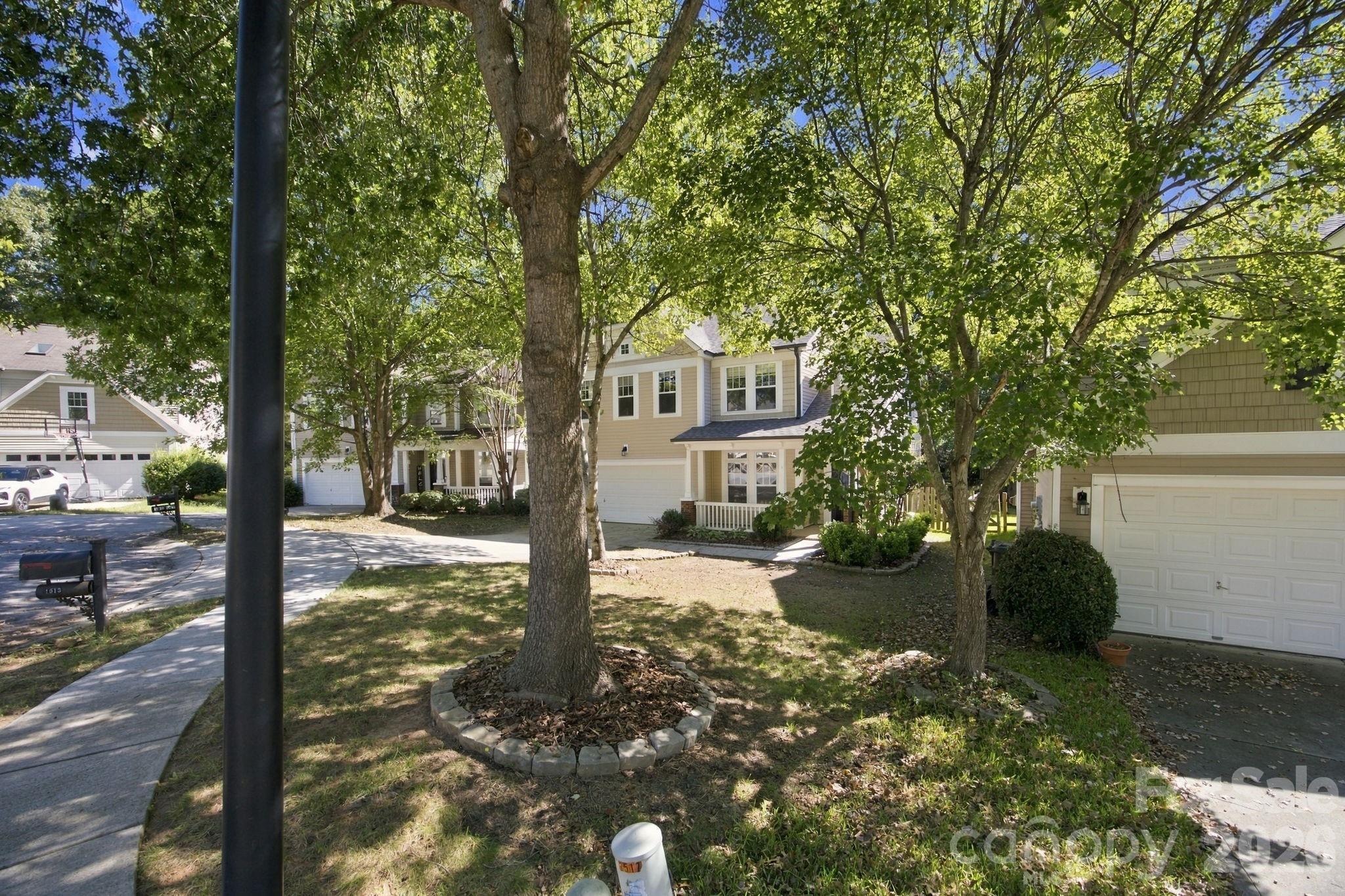 1513 Bucklebury Court Property Photo 31