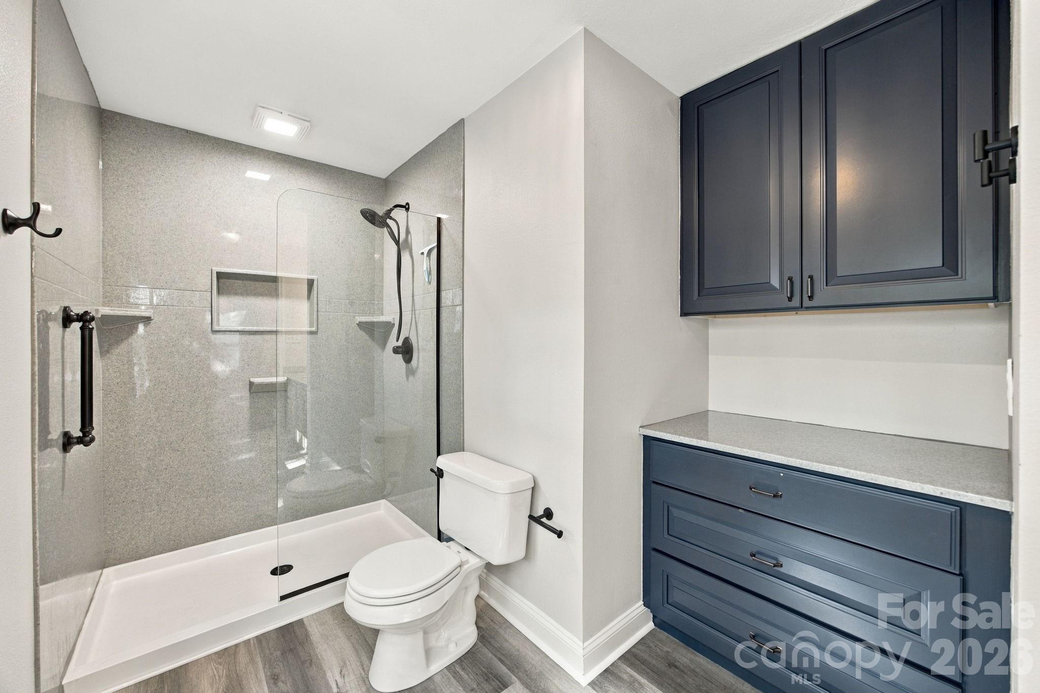 1513 Bucklebury Court Property Photo 32