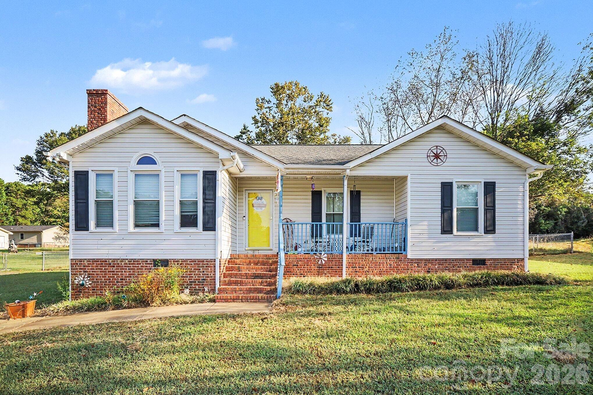 412 Caswell Avenue Property Photo 1