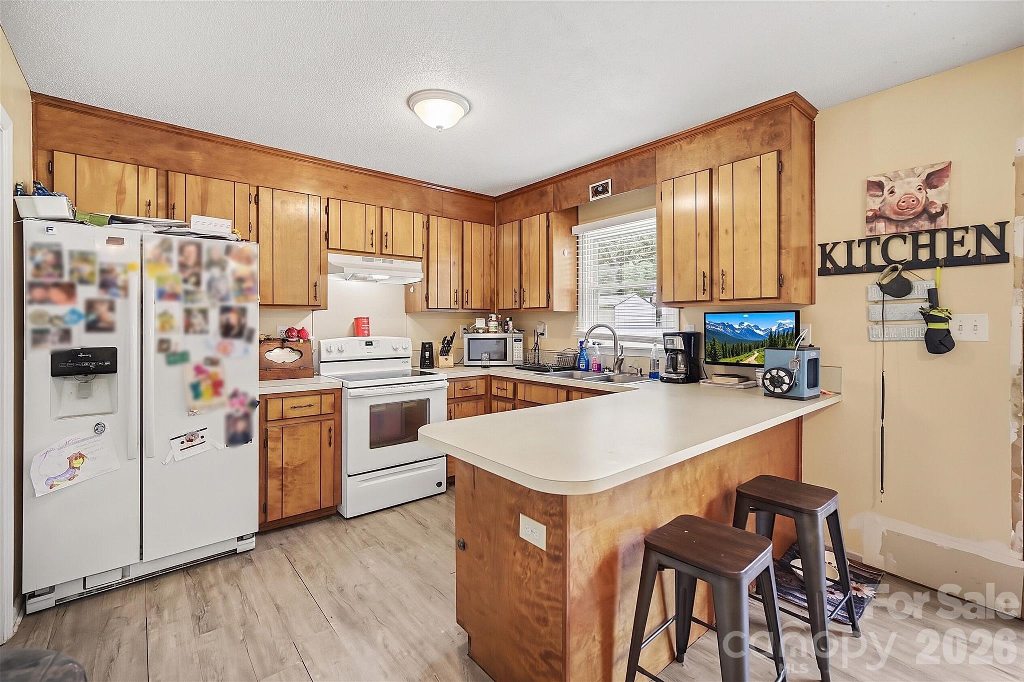 412 Caswell Avenue Property Photo 8