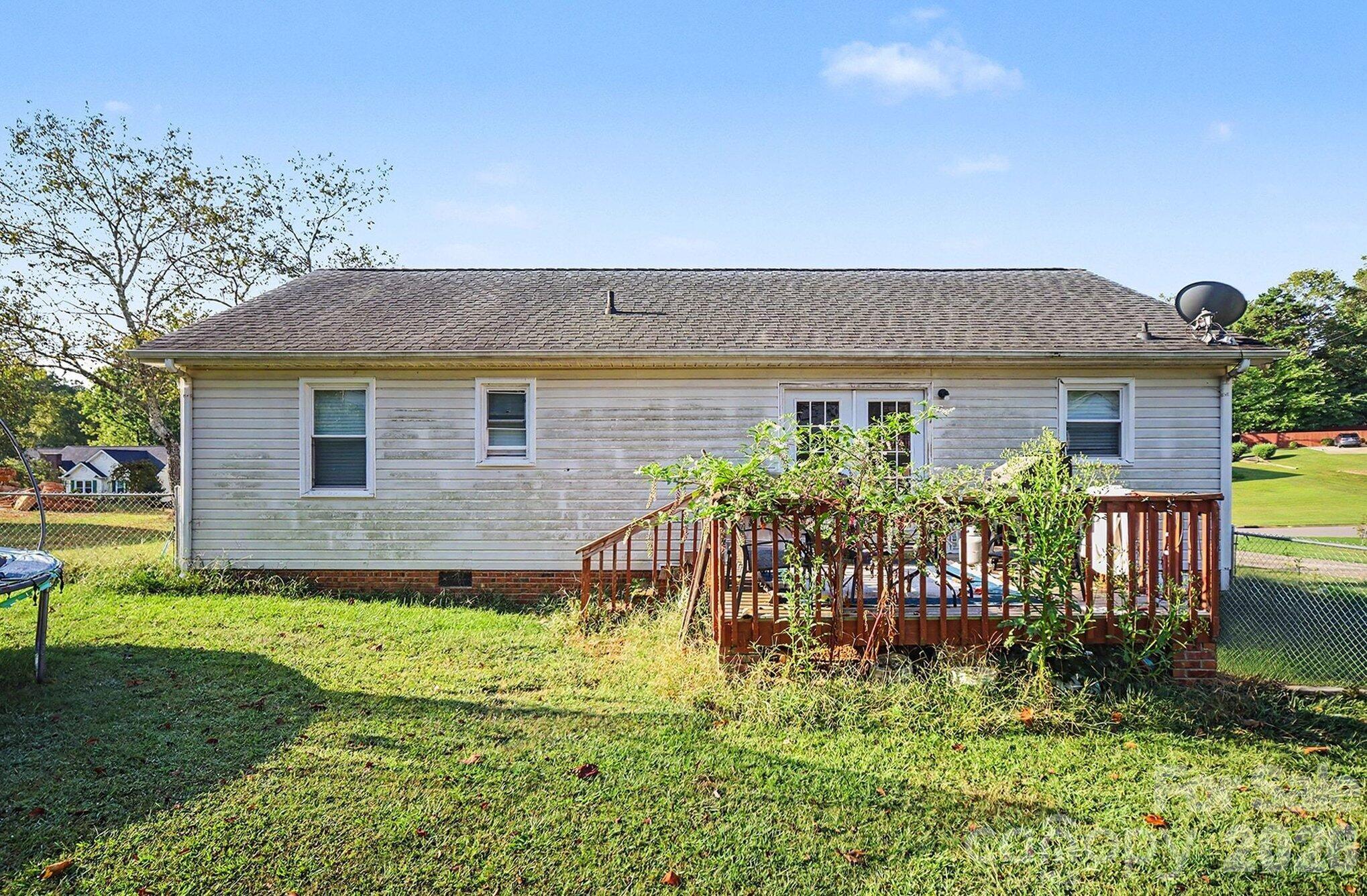 412 Caswell Avenue Property Photo 17