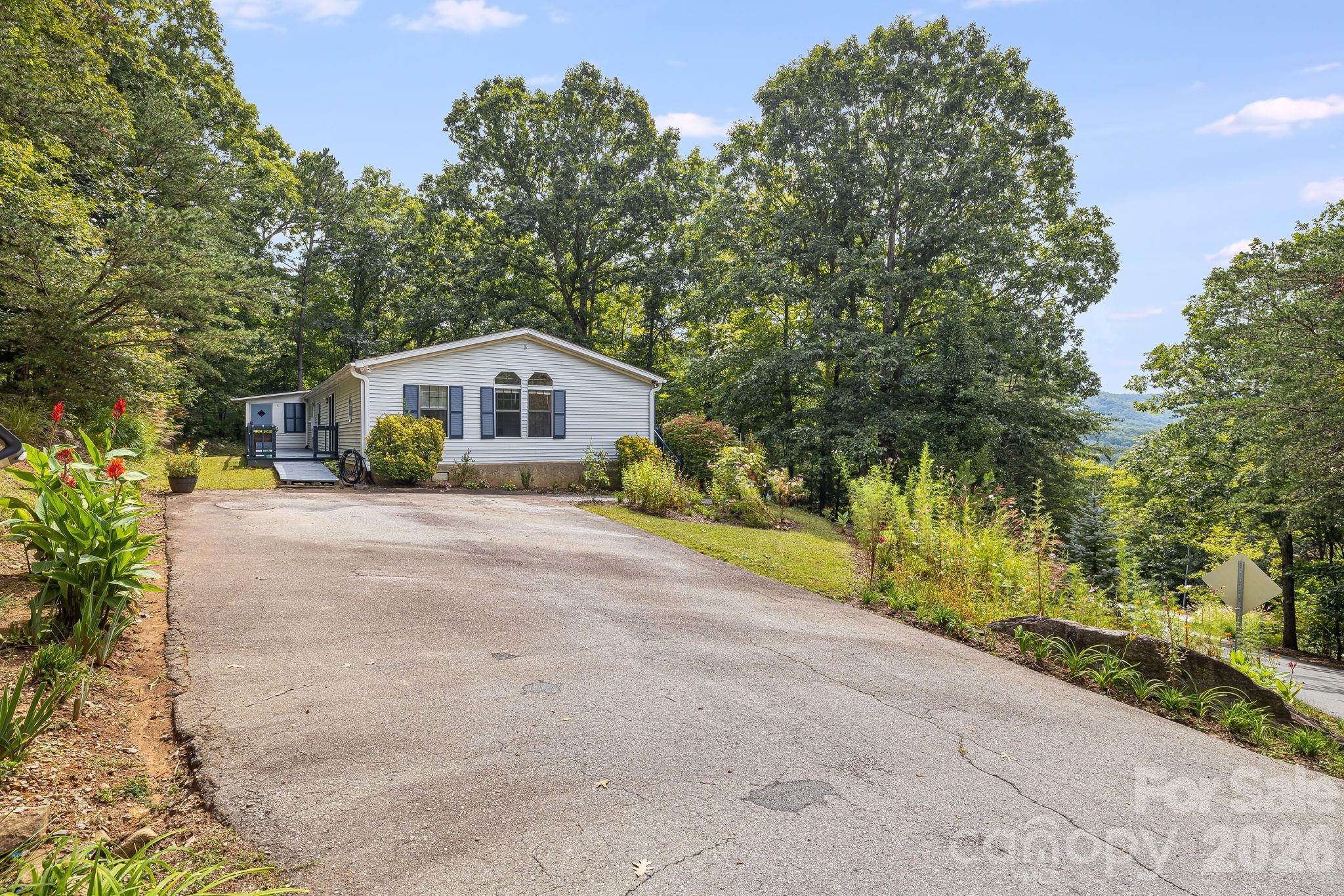 75 Cliffview Drive Property Photo 4