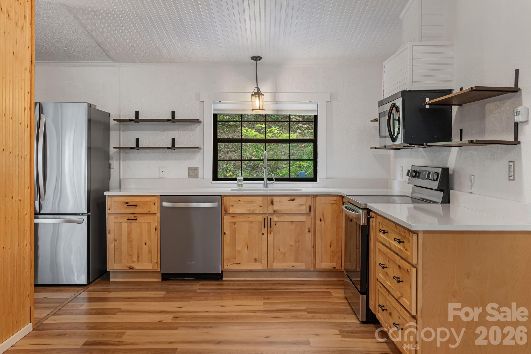 75 Cliffview Drive Property Photo 12