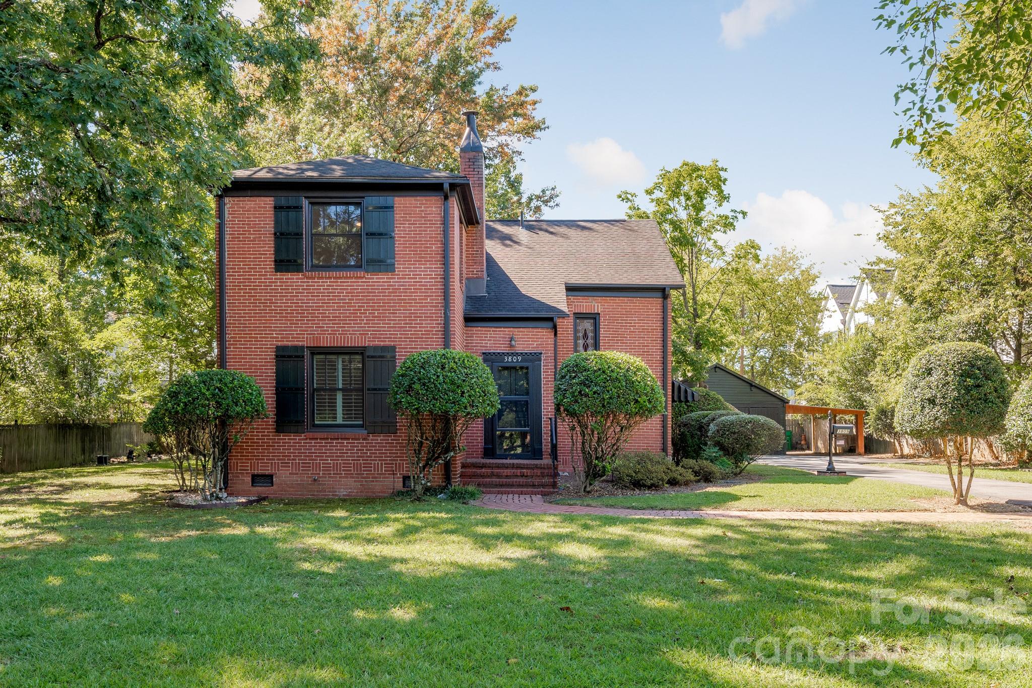 3809 Tuckaseegee Road Property Photo 1
