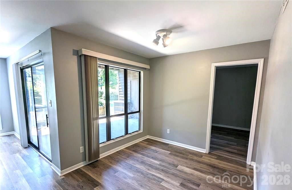8021 Cedar Glen Drive Property Photo 4