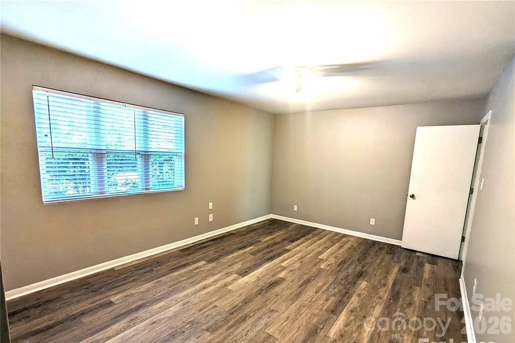8021 Cedar Glen Drive Property Photo 10