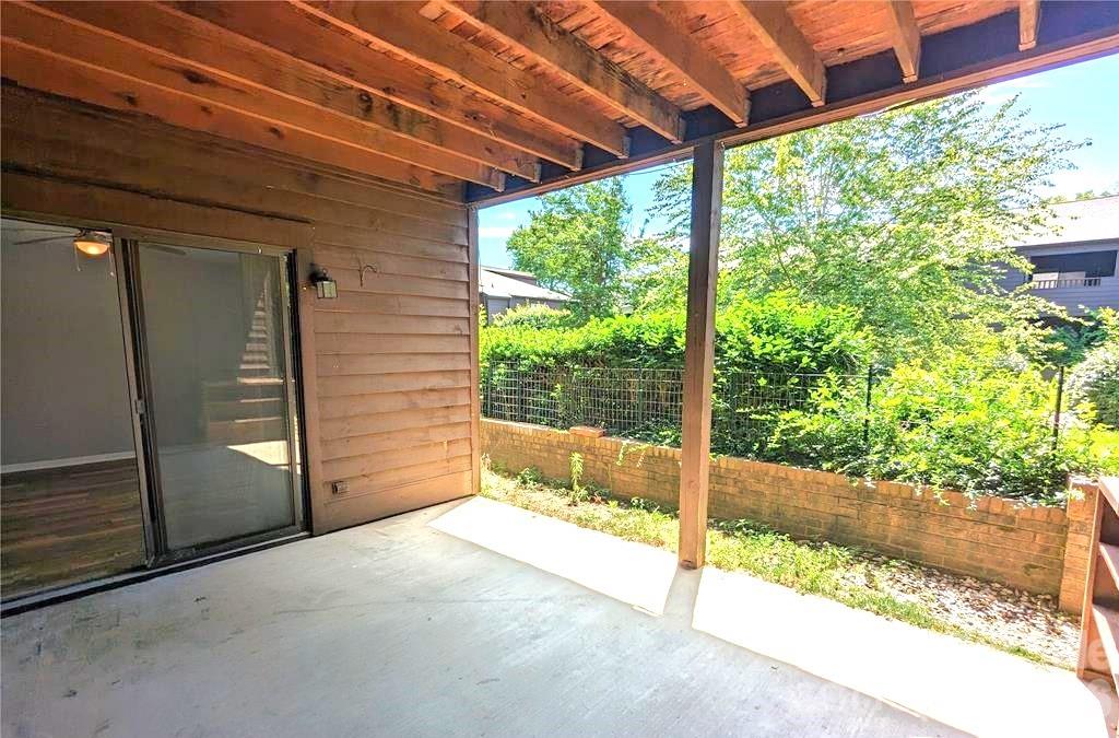8021 Cedar Glen Drive Property Photo 15