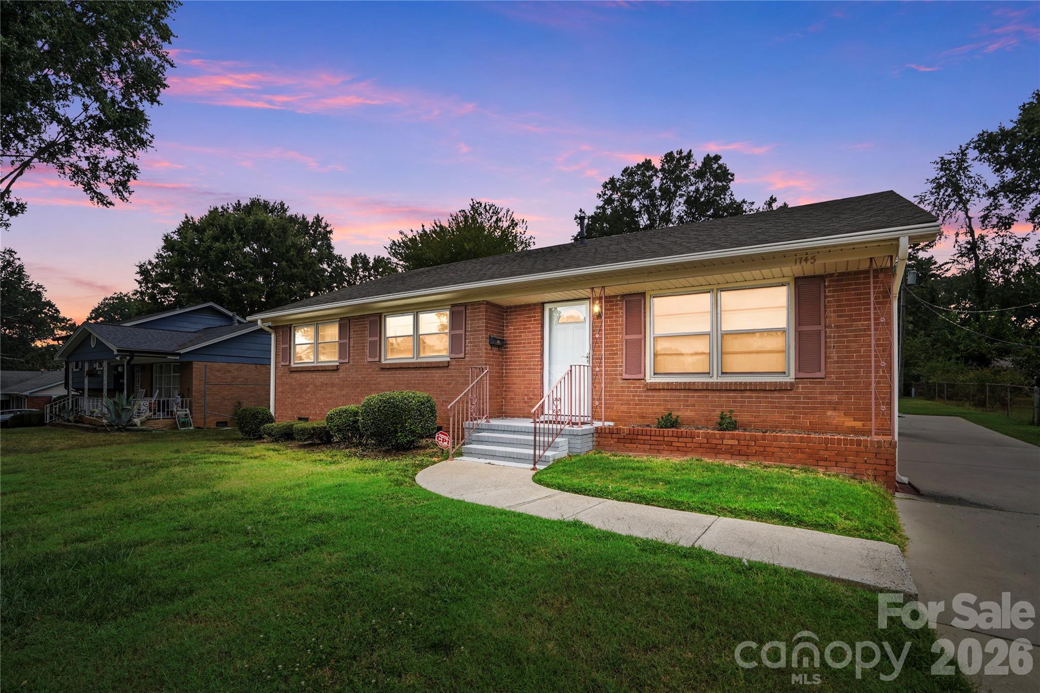 1745 Northbrook Drive Property Photo 1