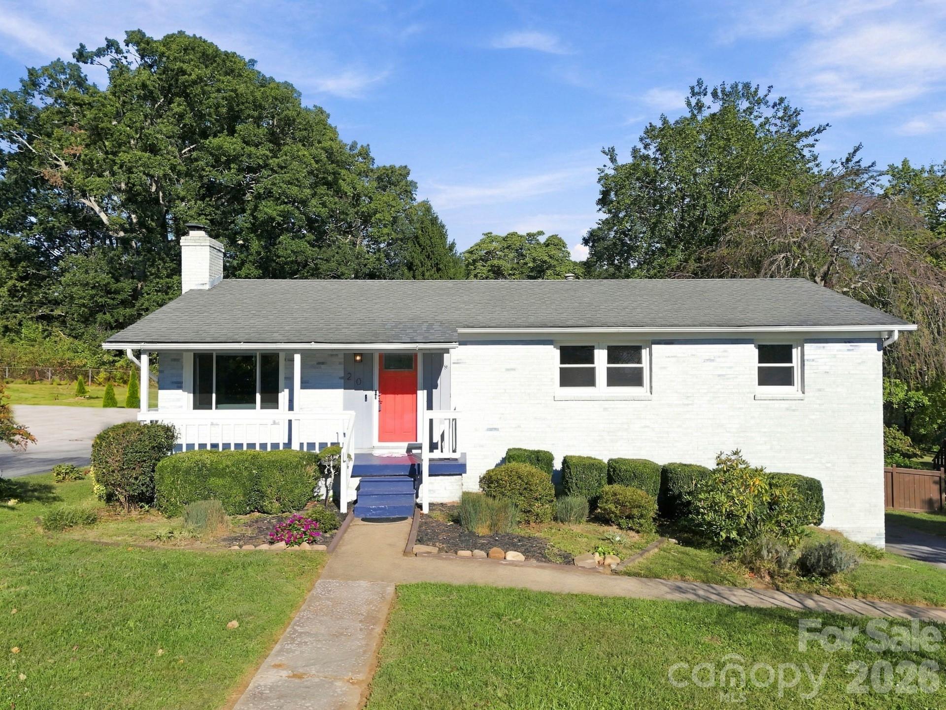 20 Oak Leaf Lane Property Photo 1