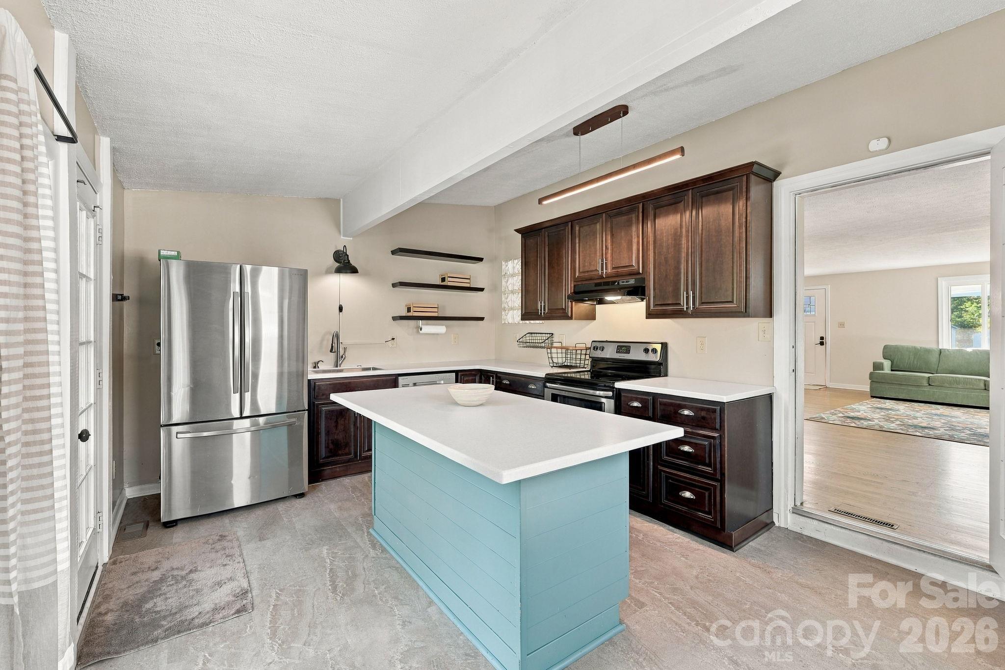 20 Oak Leaf Lane Property Photo 12