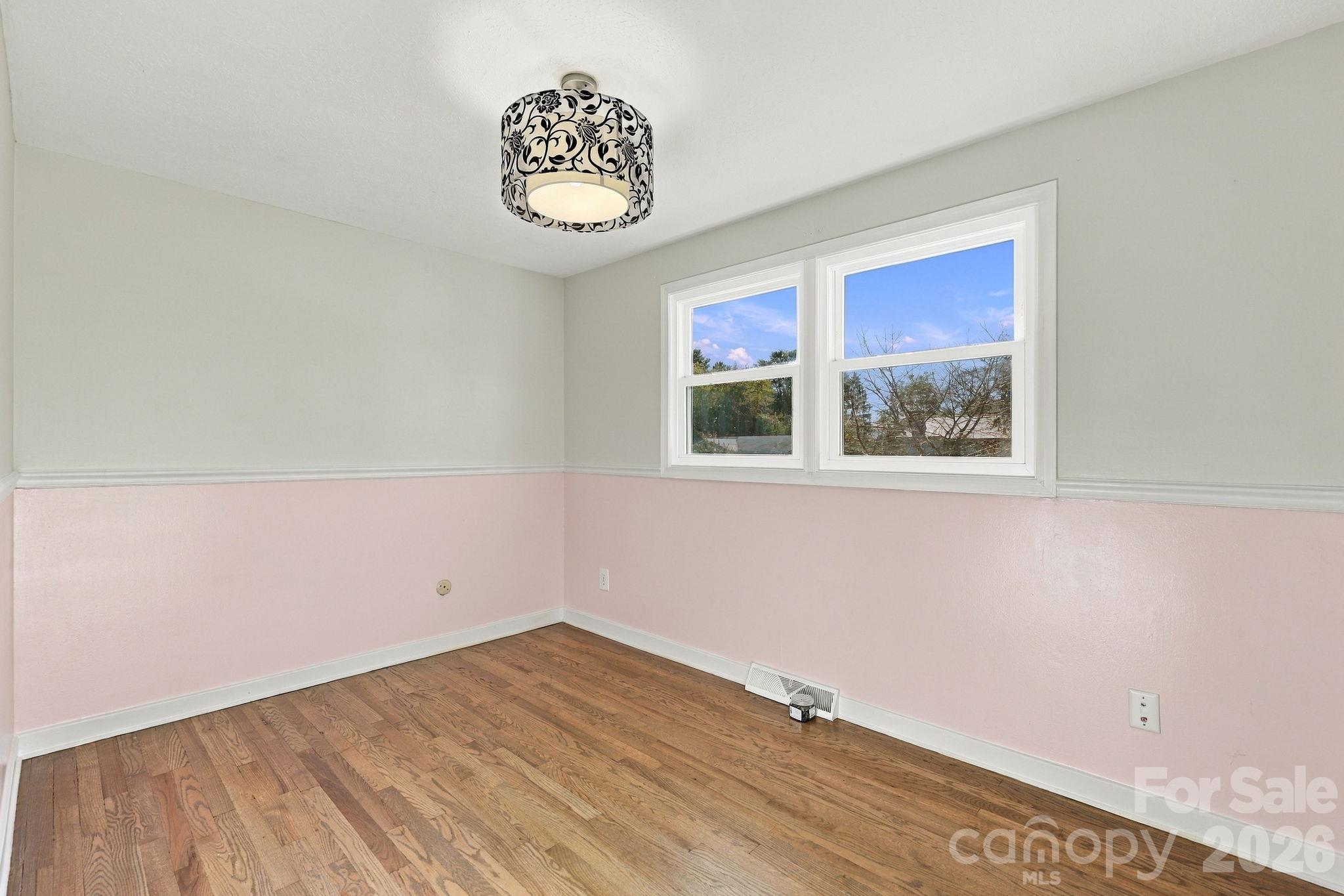20 Oak Leaf Lane Property Photo 16