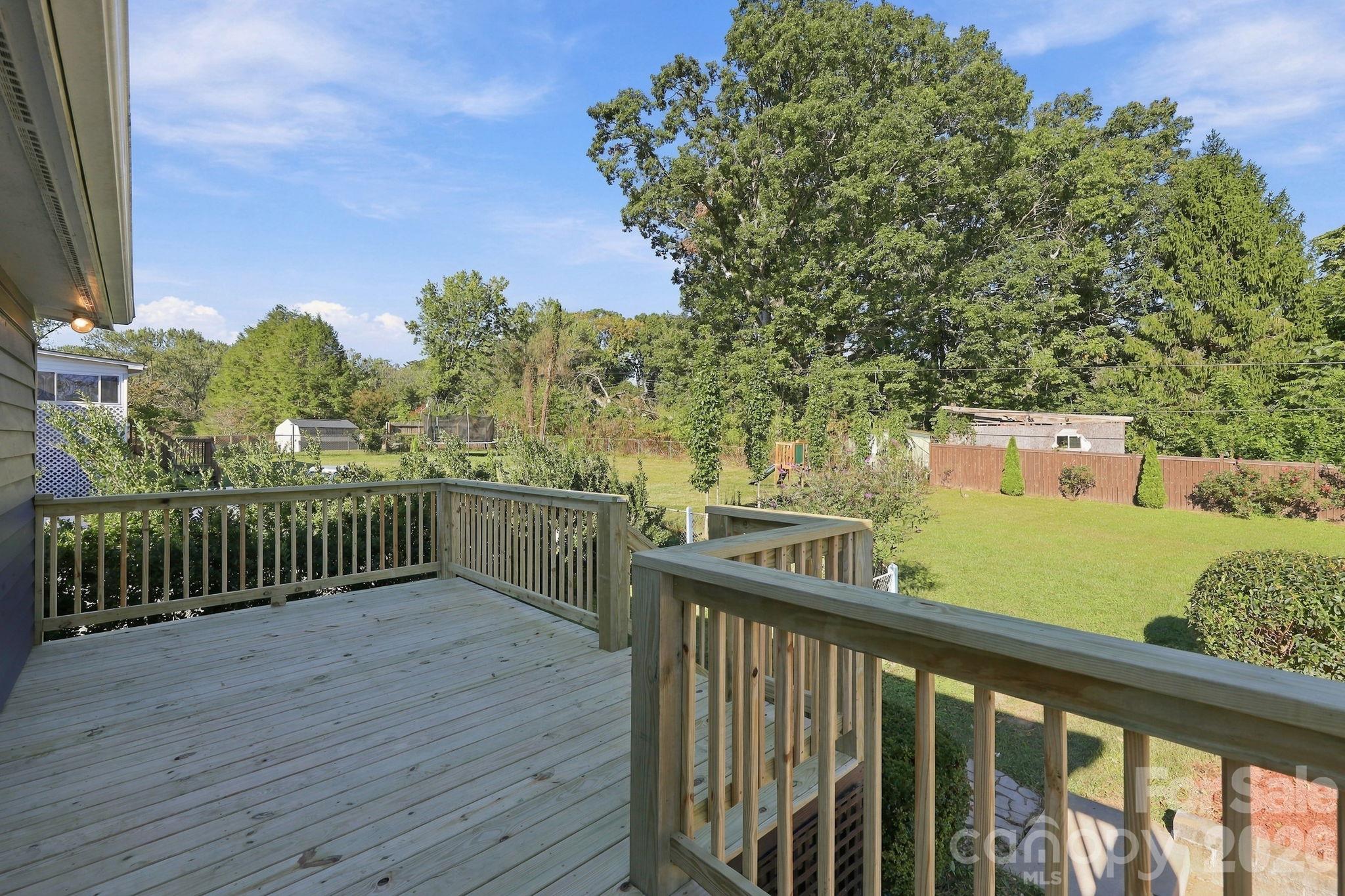 20 Oak Leaf Lane Property Photo 39