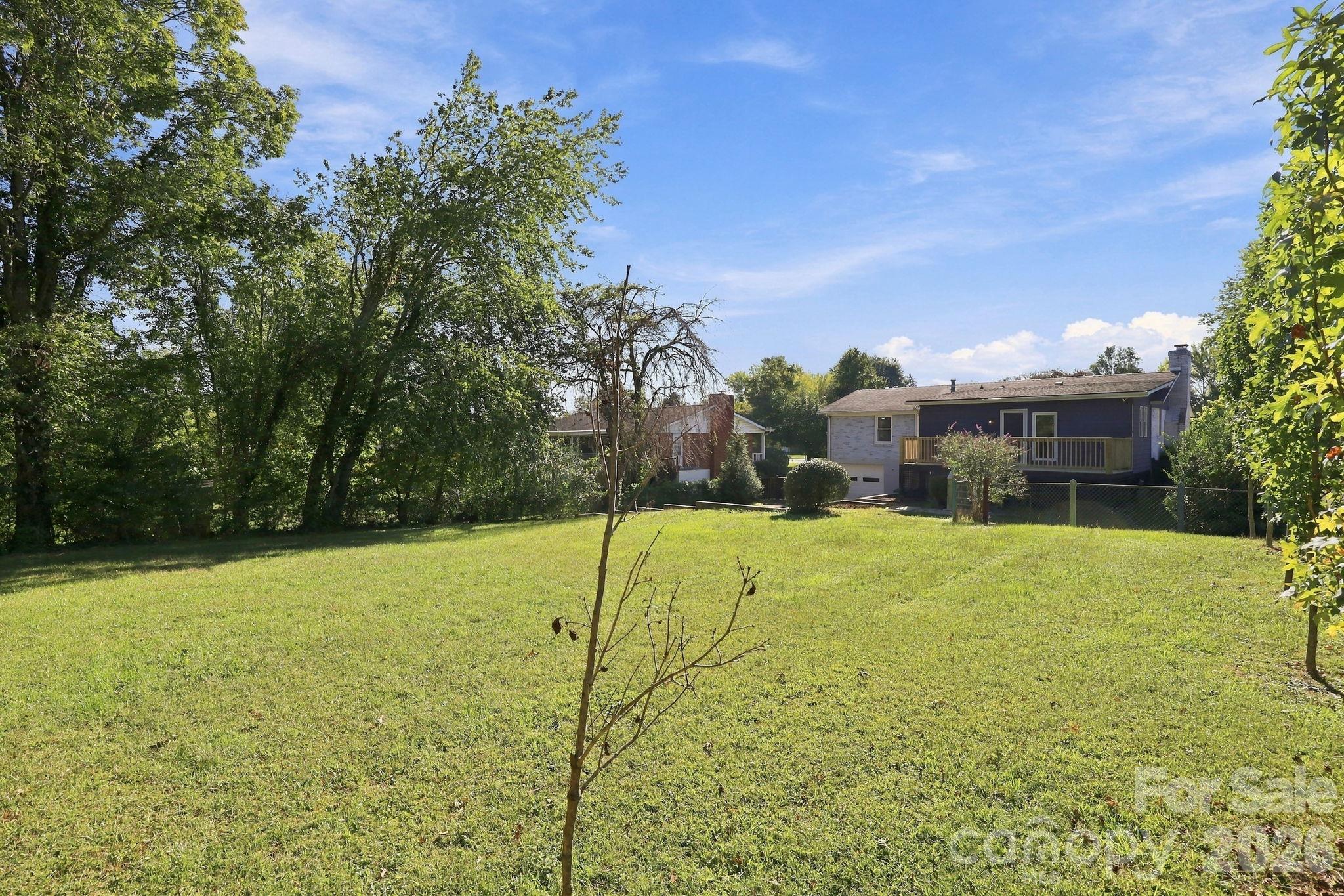 20 Oak Leaf Lane Property Photo 41