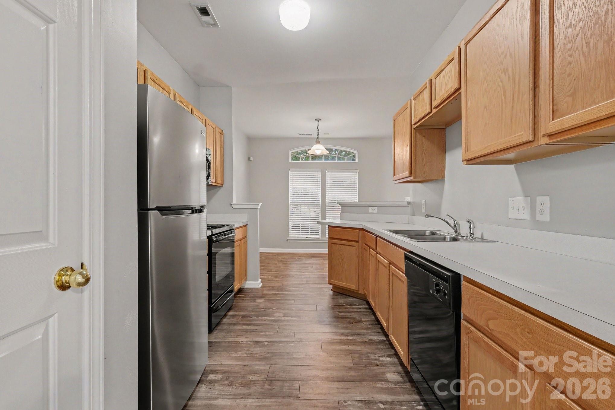 6172 Prosperity Church Road Property Photo 11