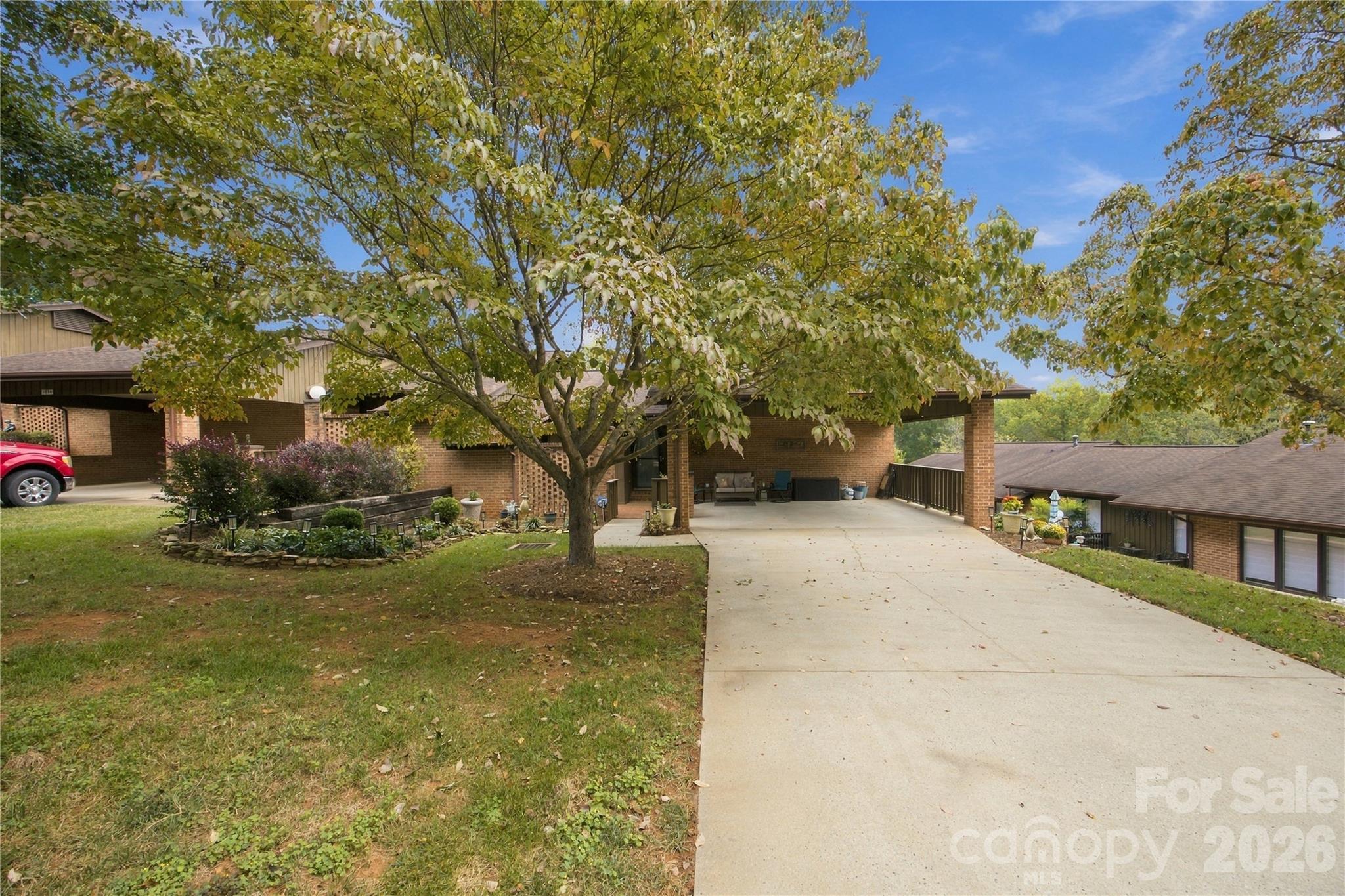 1334 Radio Road Property Photo 3