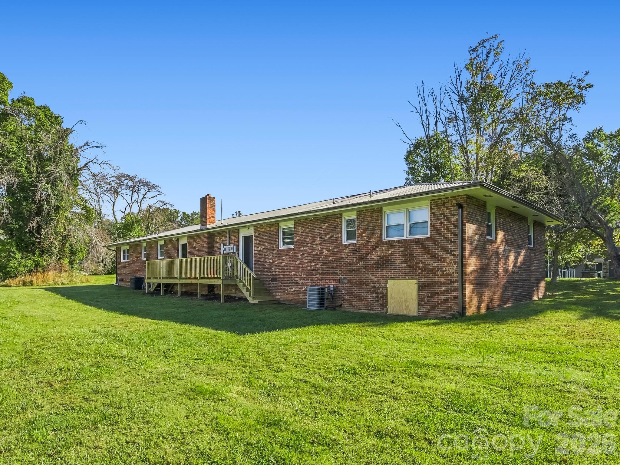 17 Randolph Avenue Property Photo 23