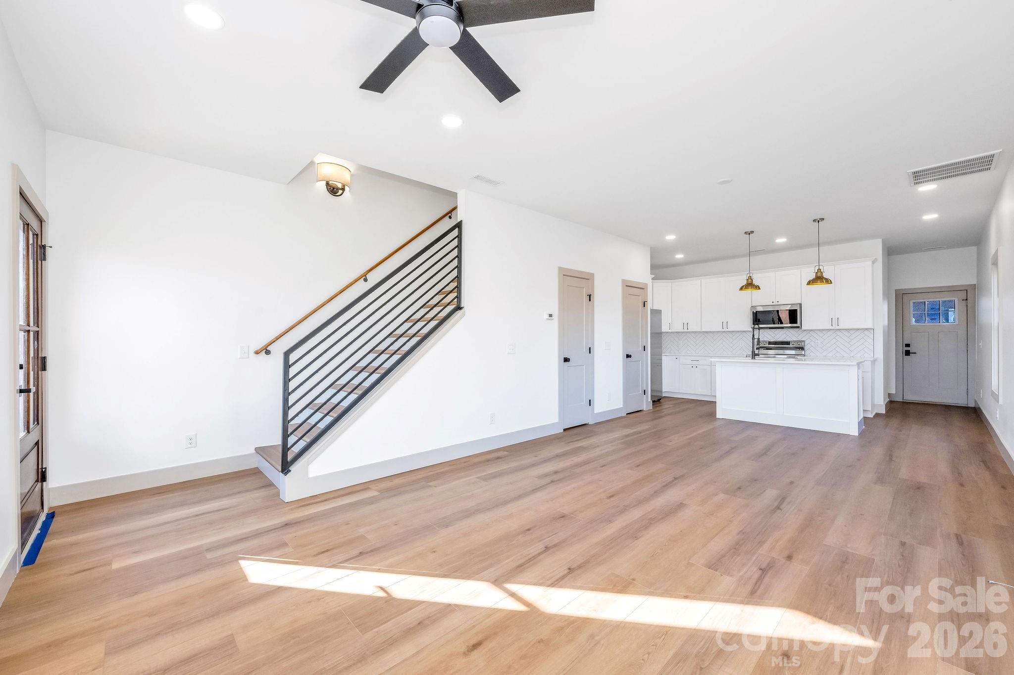 2111 24th Street Lane Property Photo 5