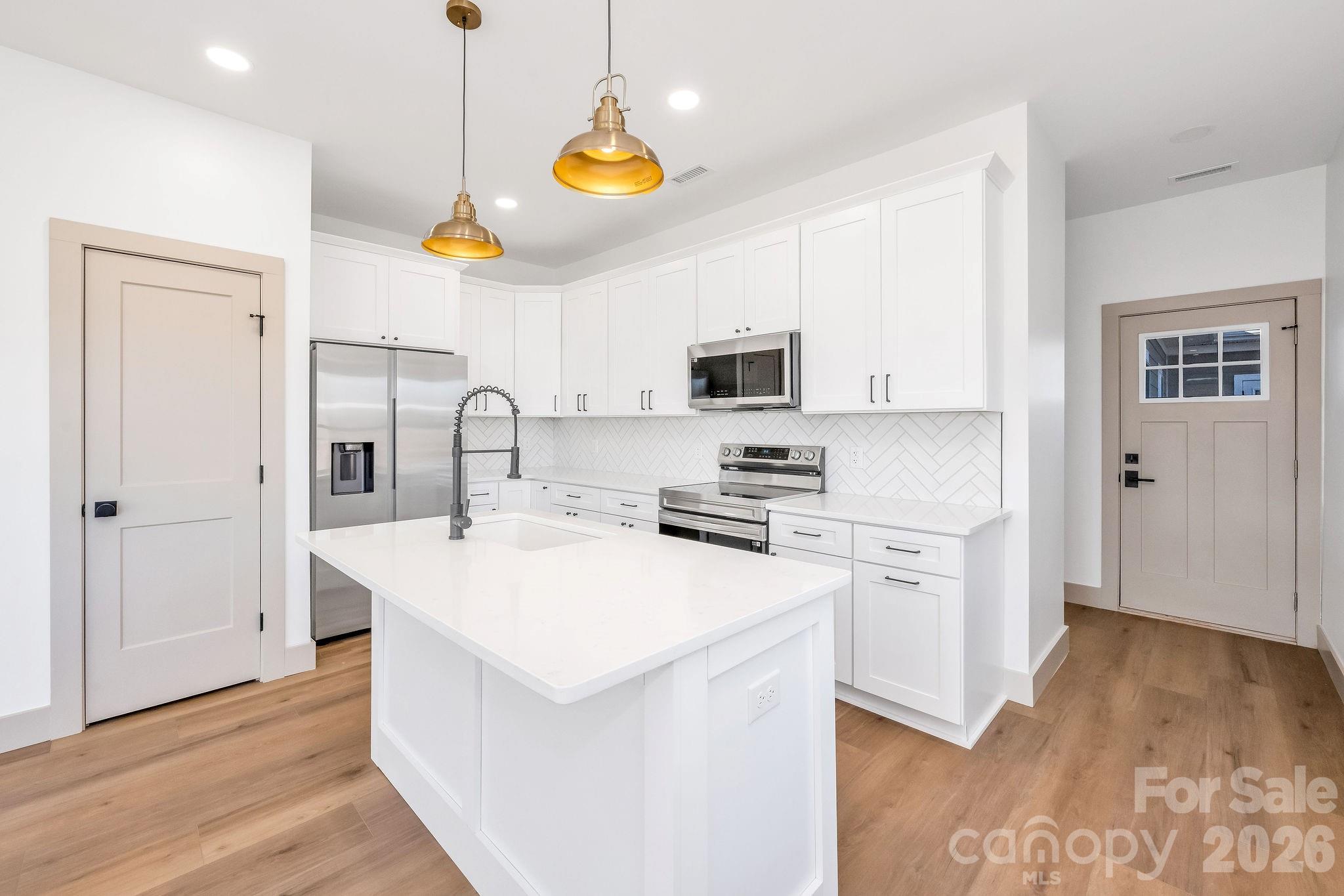 2111 24th Street Lane Property Photo 11