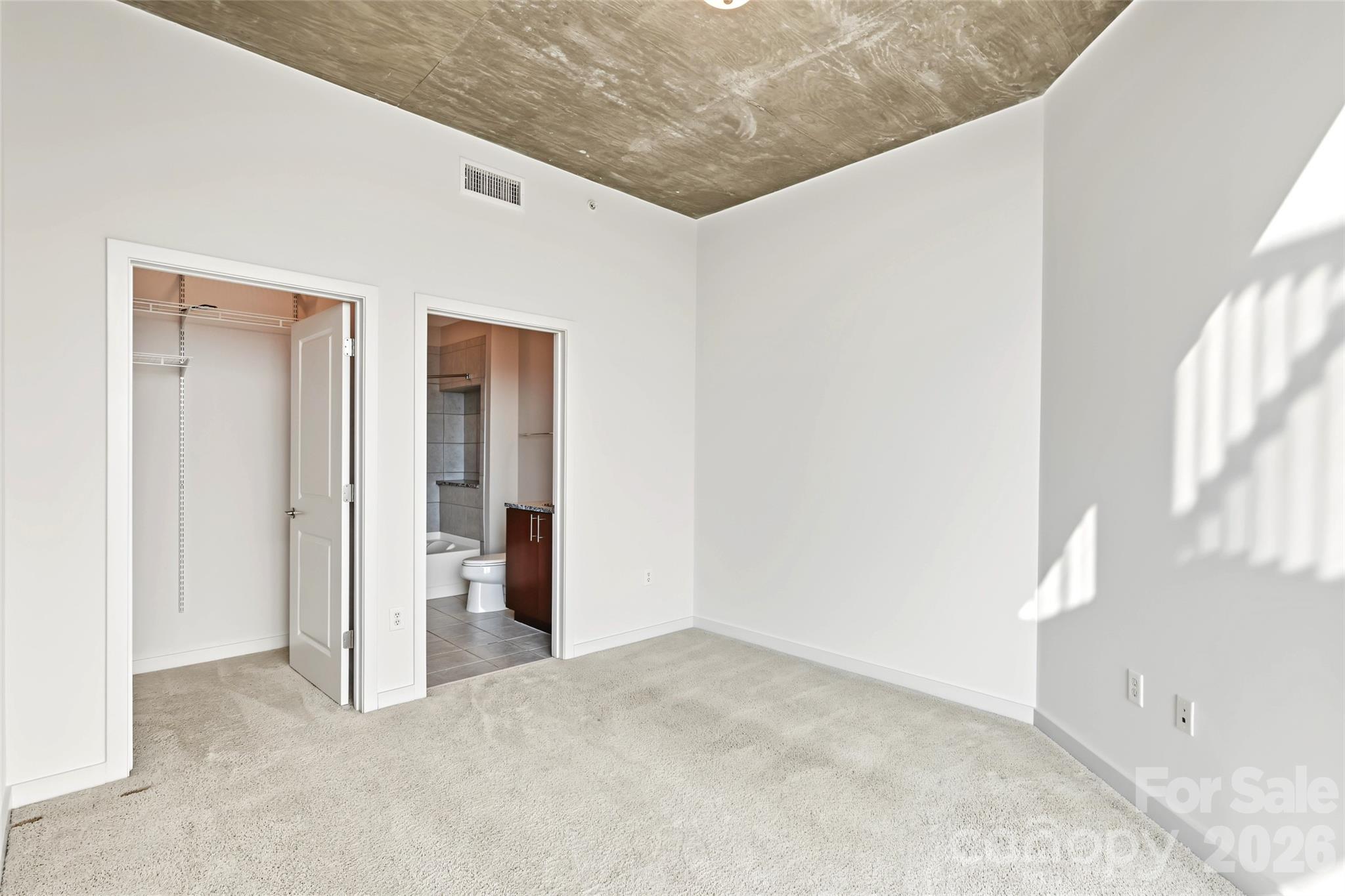 210 N Church Street 3315 Property Photo 22