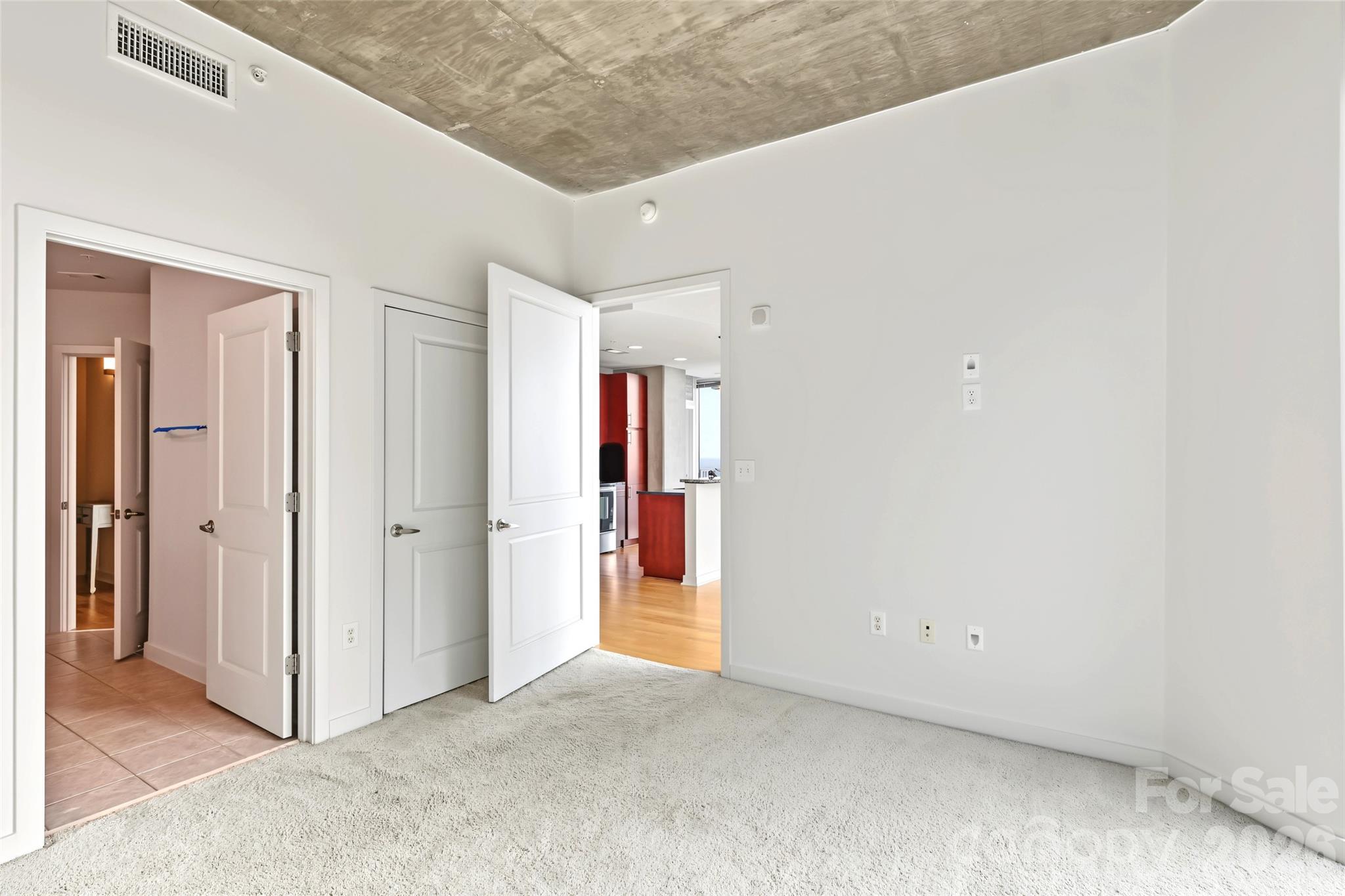 210 N Church Street 3315 Property Photo 30
