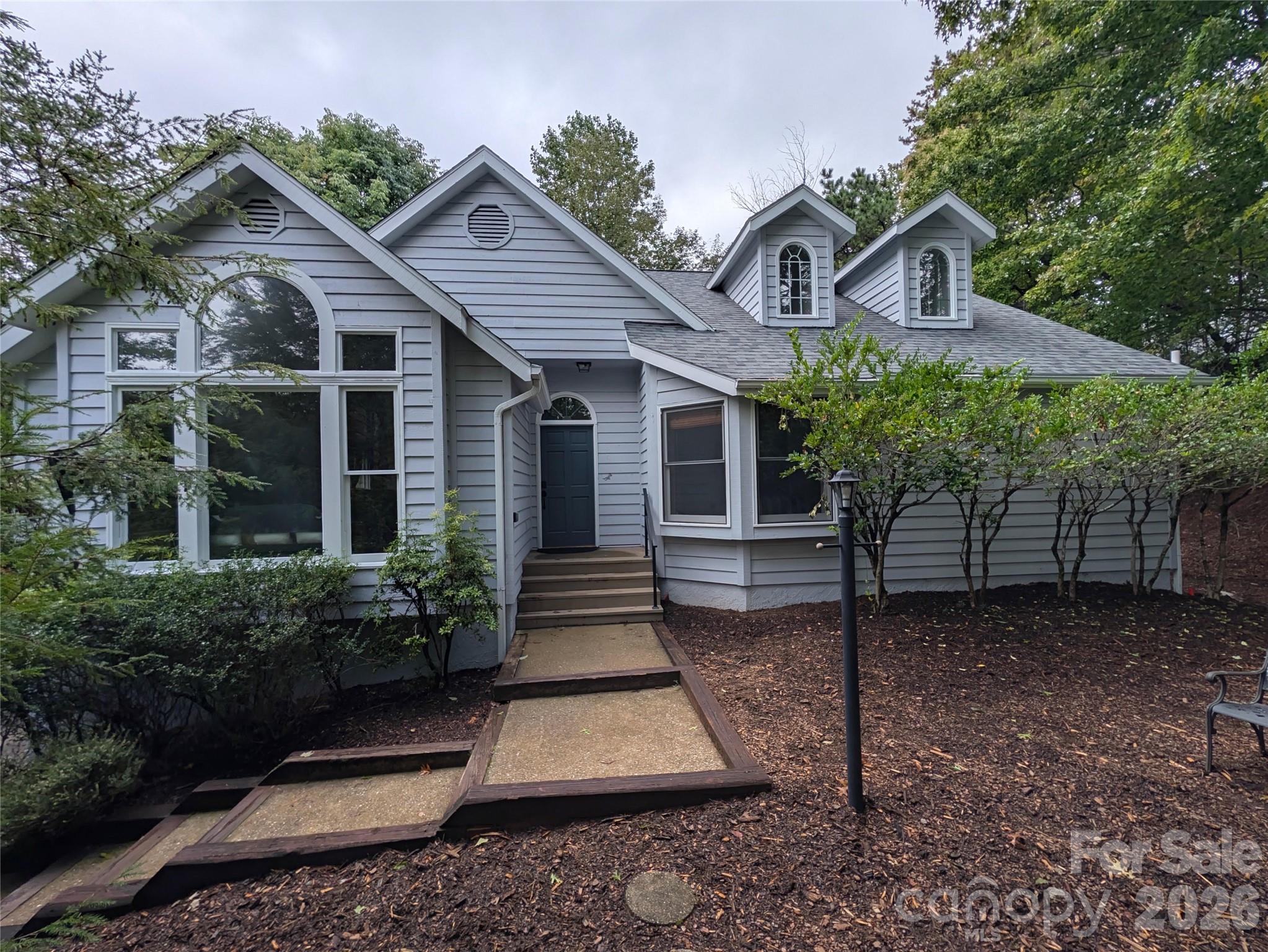 212 Ridgeway Road Property Photo 2