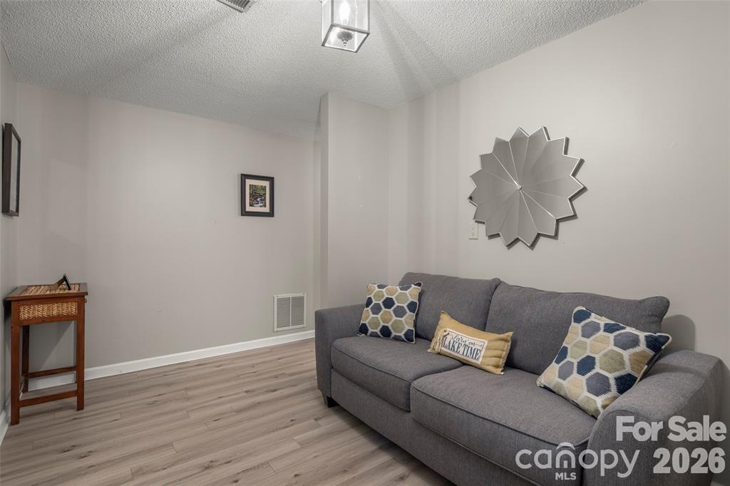 212 Ridgeway Road Property Photo 30