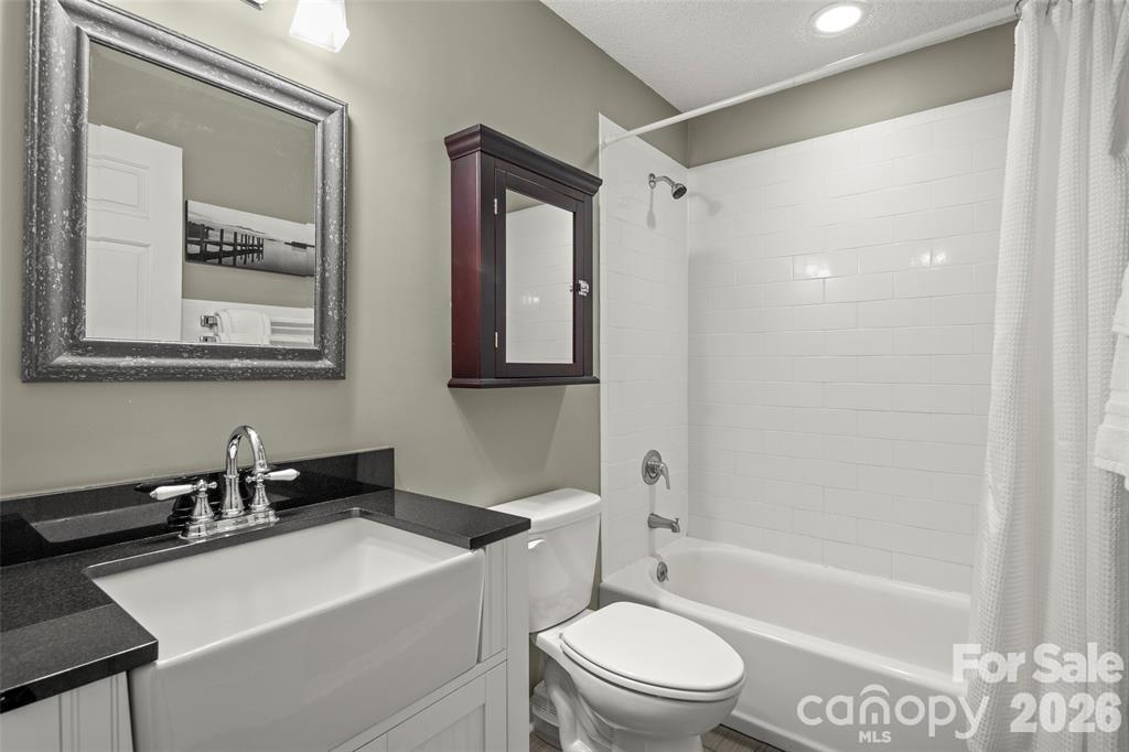 212 Ridgeway Road Property Photo 31