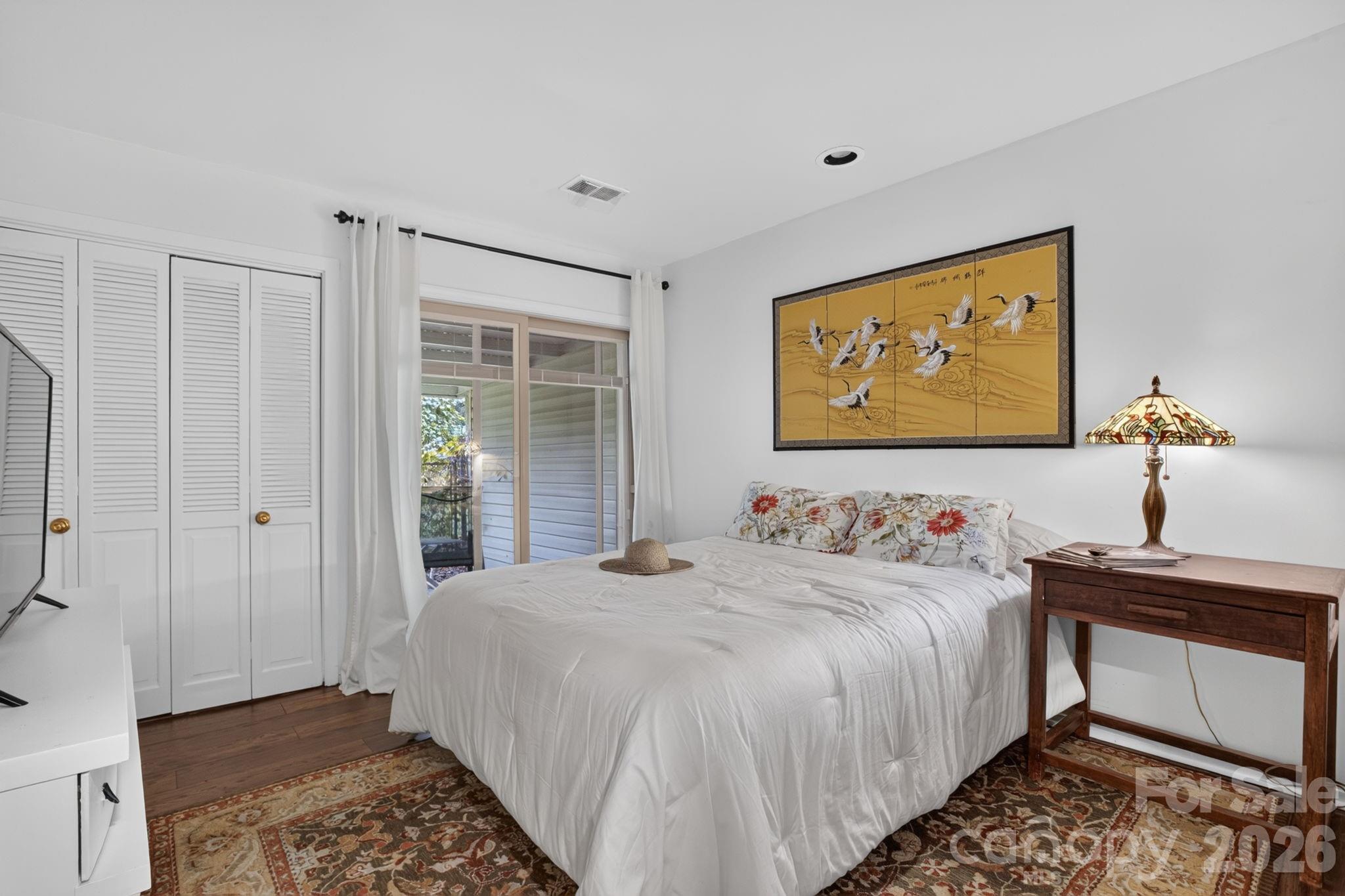 221 Saratoga Drive Property Photo 27