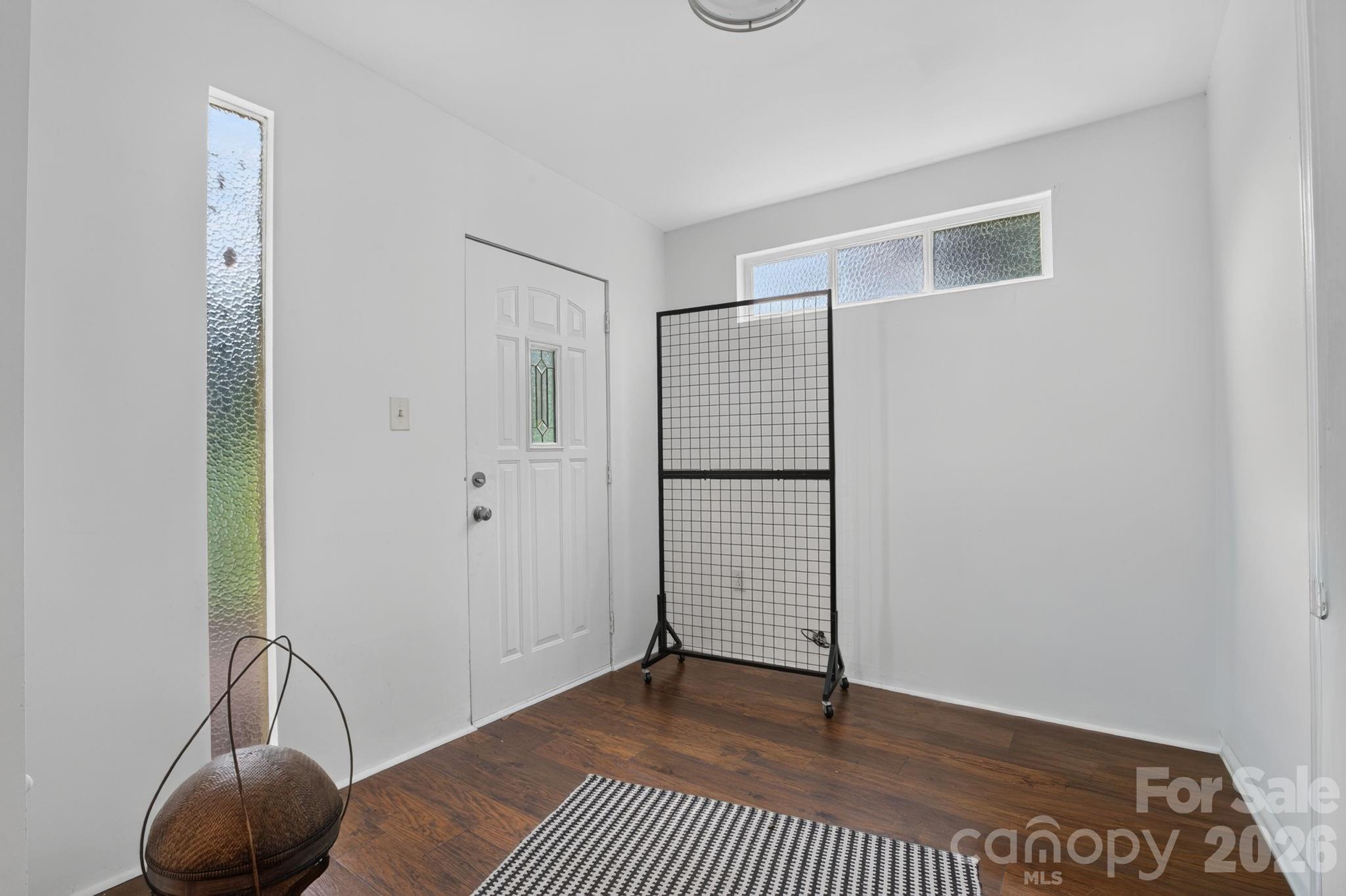 221 Saratoga Drive Property Photo 31