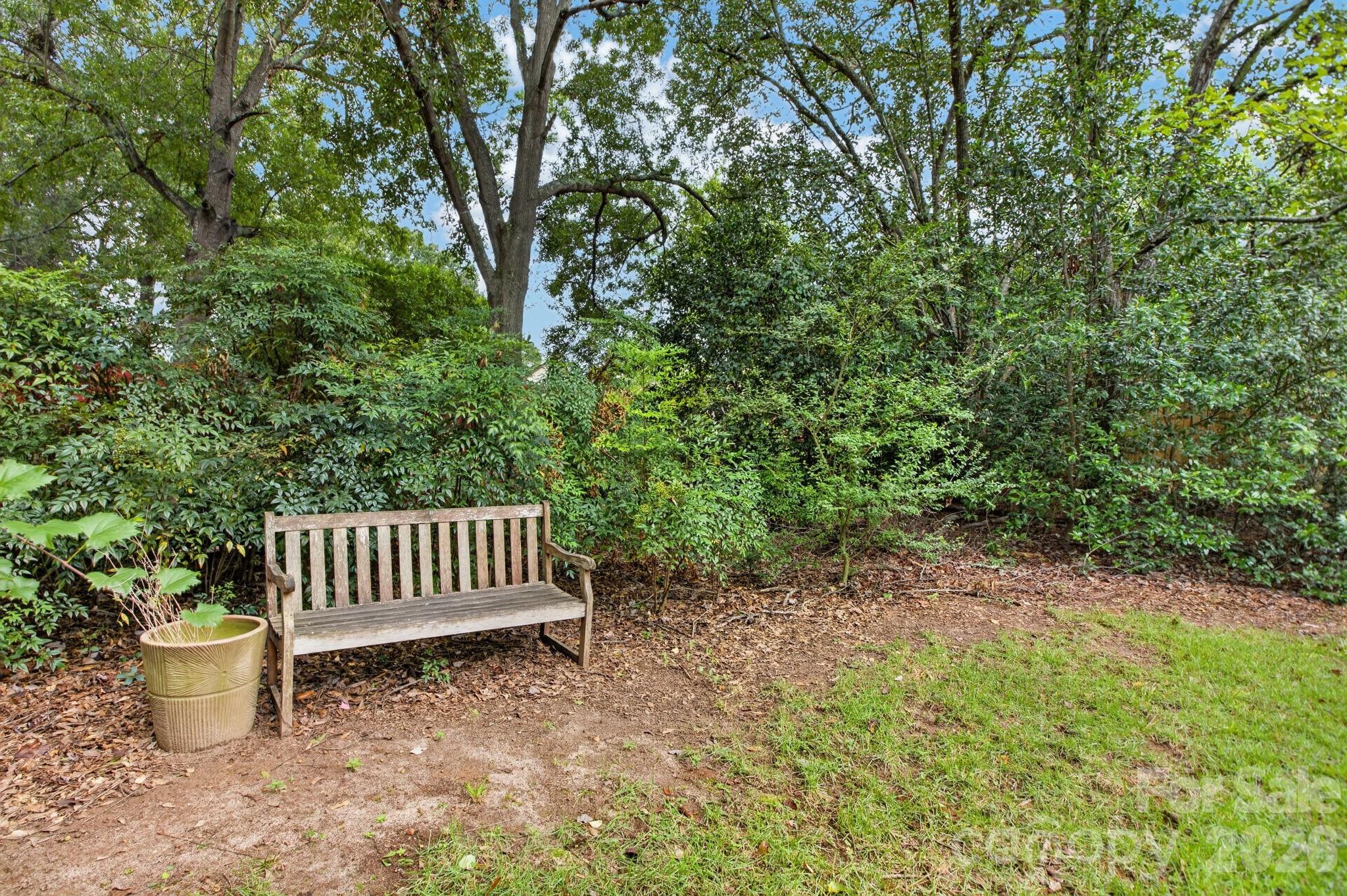 221 Saratoga Drive Property Photo 35