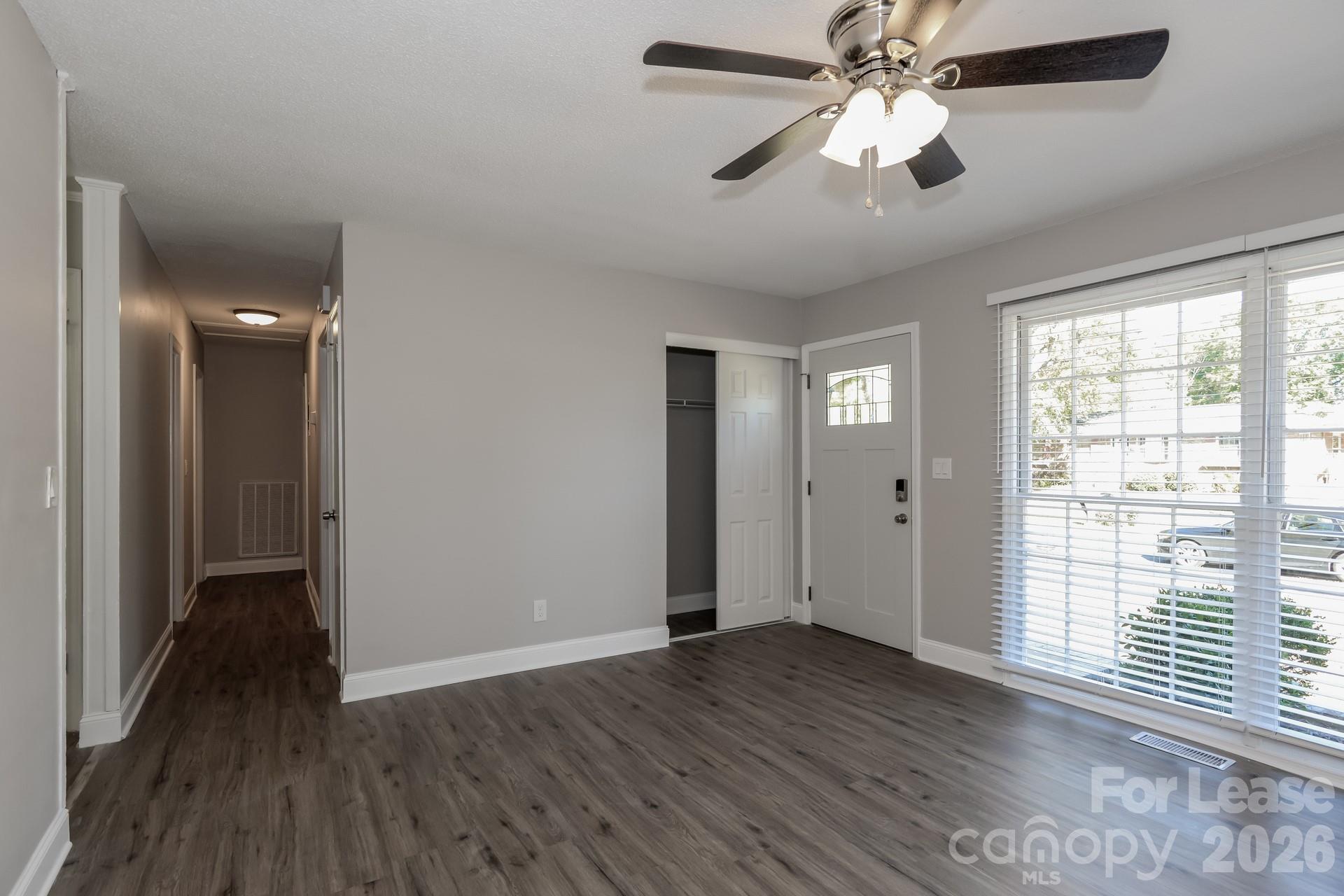 418 Meadow View Drive Property Photo 5